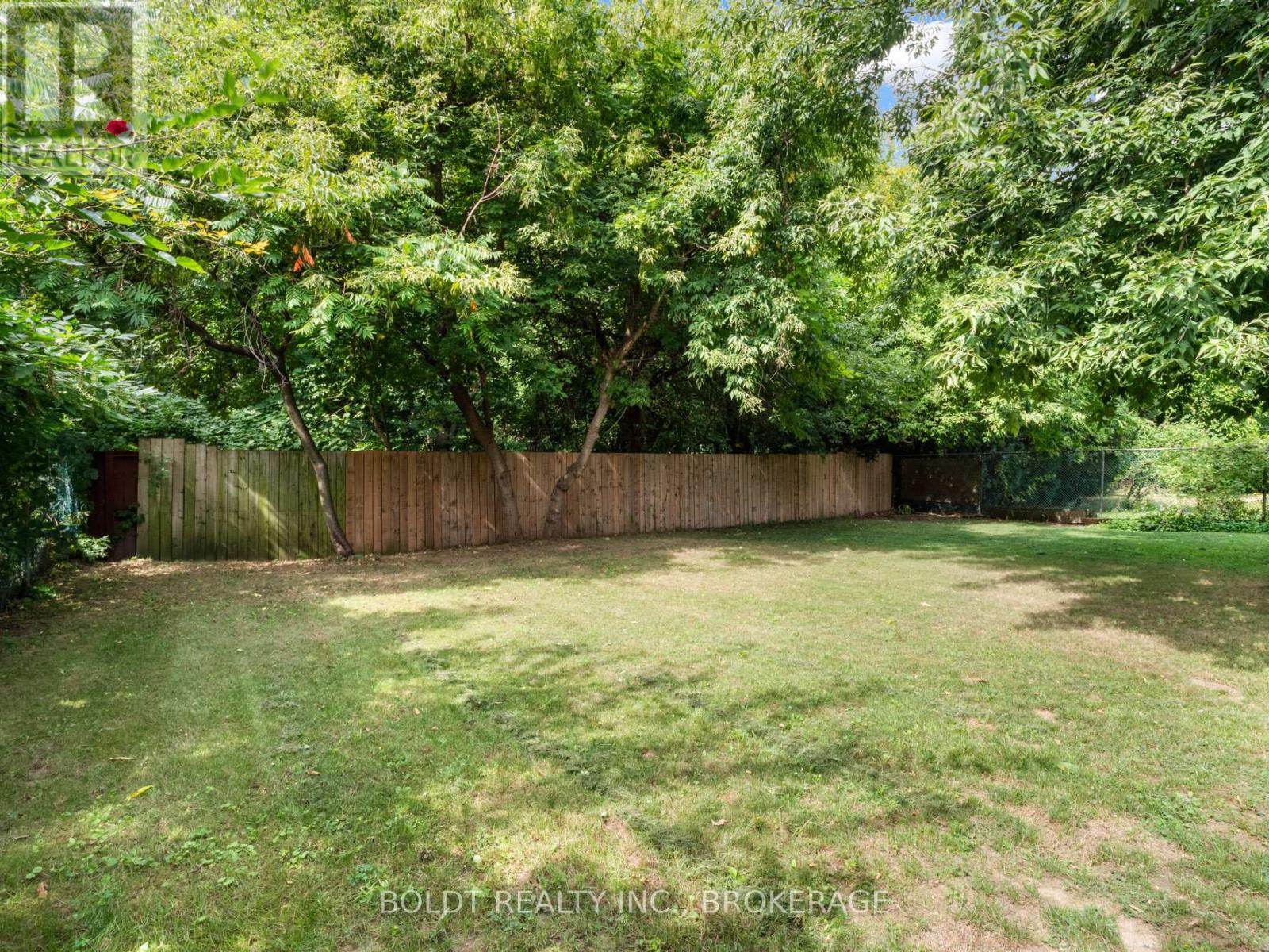 38 Kenworth Drive, St. Catharines, Ontario  L2M 4S2 - Photo 35 - X12418244