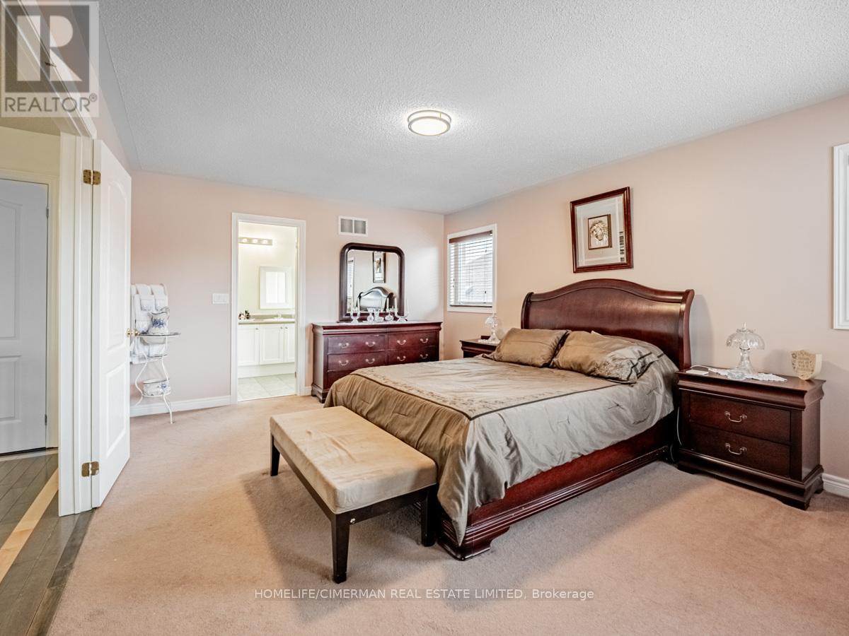11 Chevrolet Drive, Brampton, Ontario  L7A 3C3 - Photo 12 - W12418117