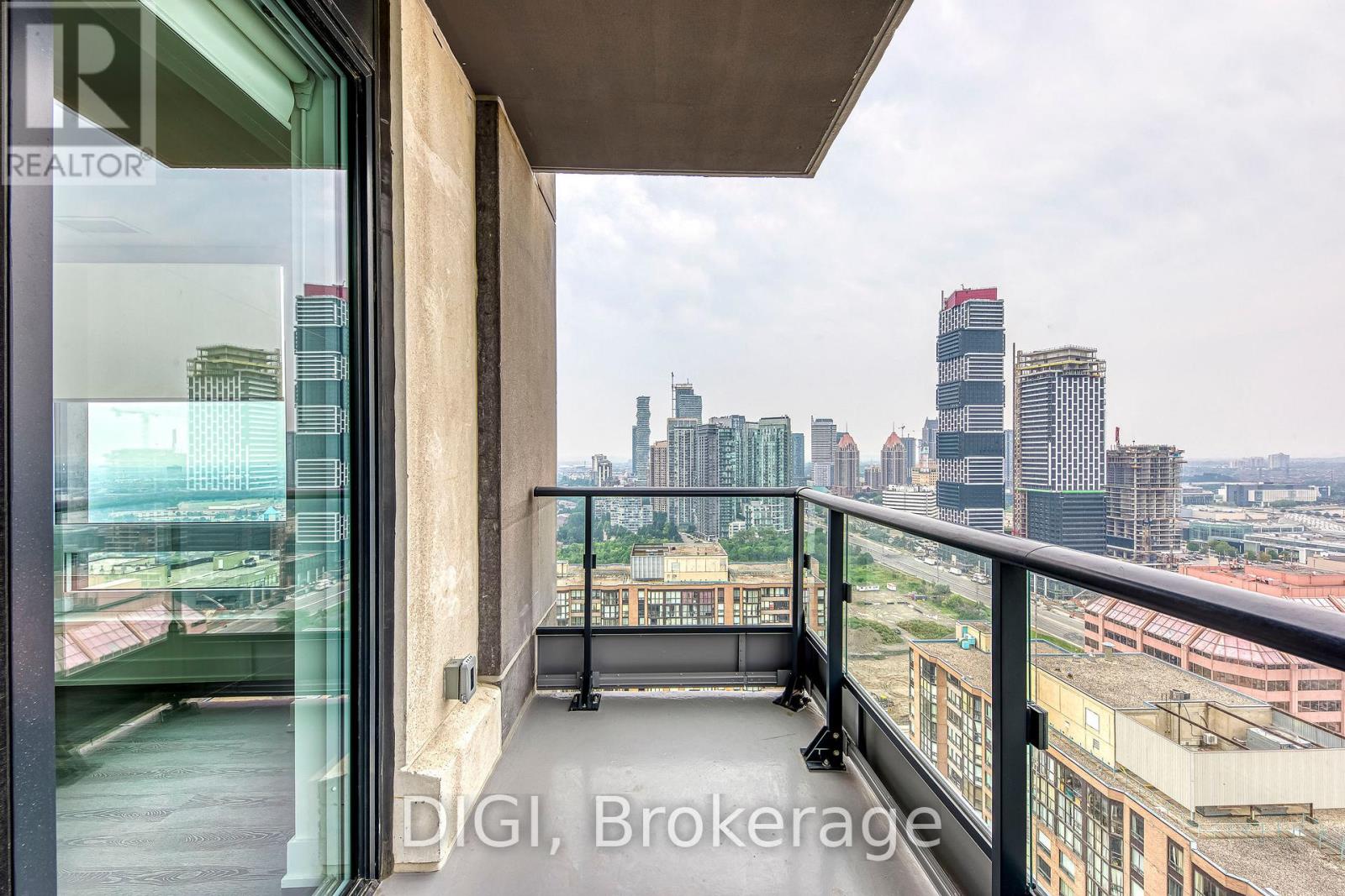 3010 - 185 Enfield Place, Mississauga, Ontario  L5B 0R3 - Photo 10 - W12418142
