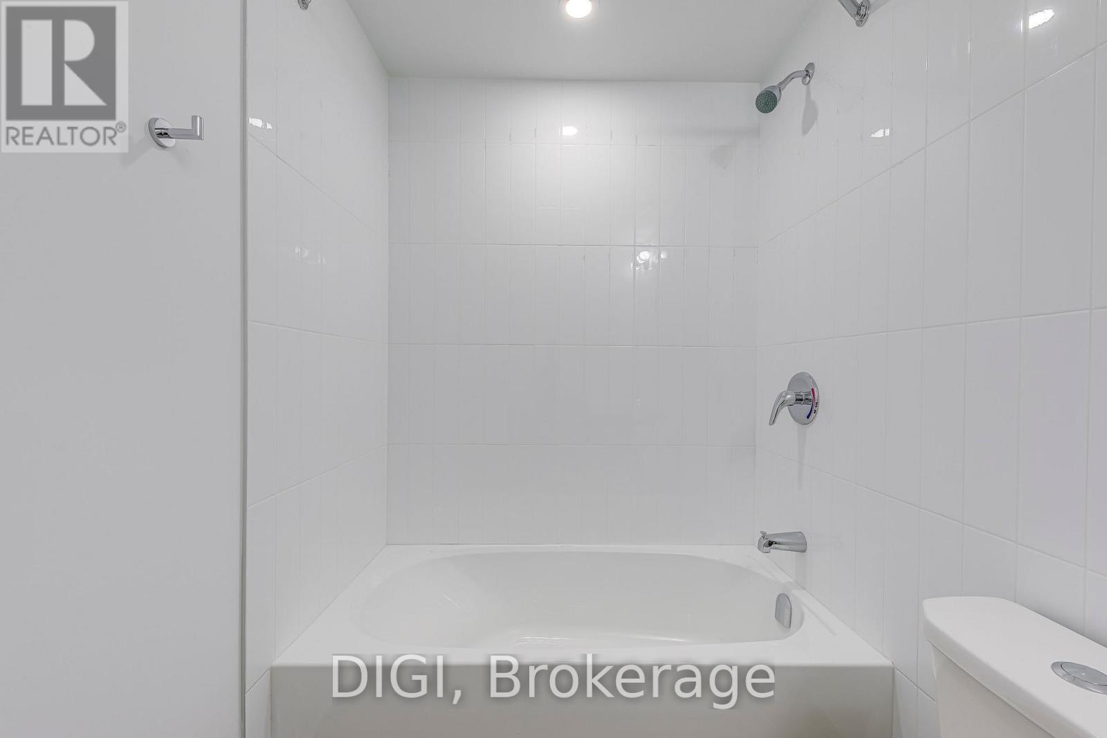 3010 - 185 Enfield Place, Mississauga, Ontario  L5B 0R3 - Photo 19 - W12418142