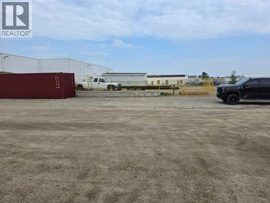 4830 78, Red Deer, Alberta  T4P 2B3 - Photo 4 - A2243775