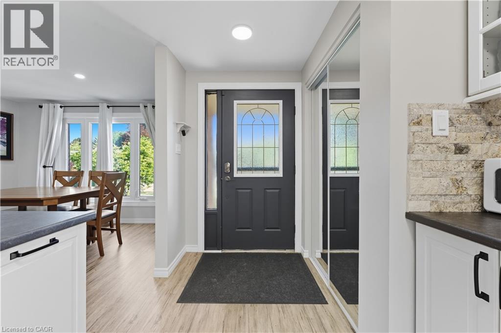 Property at 117 NORTHLAKE Drive Unit# A image 4