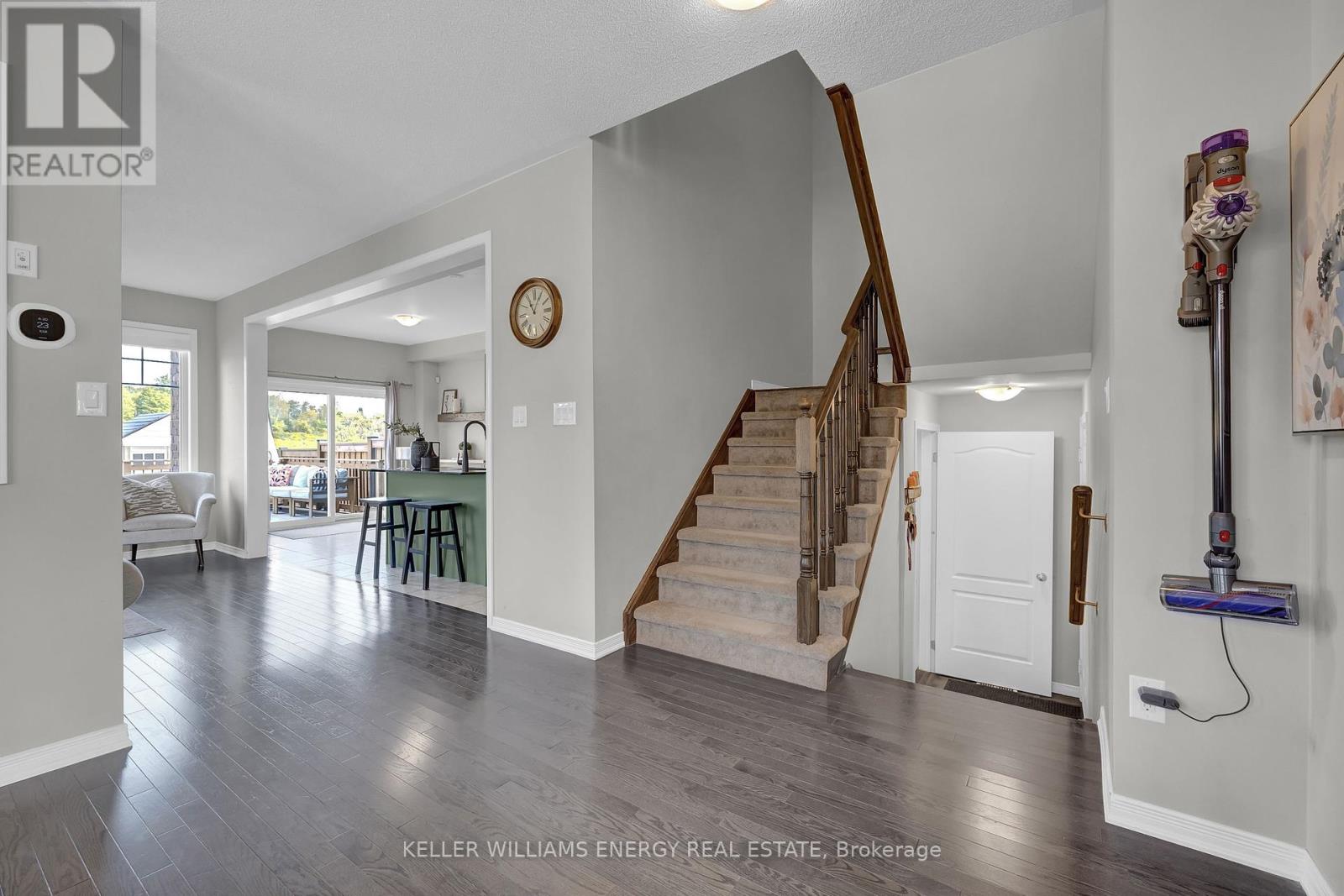 52 Ross Wright Avenue, Clarington, Ontario  L1C 0P6 - Photo 6 - E12418305