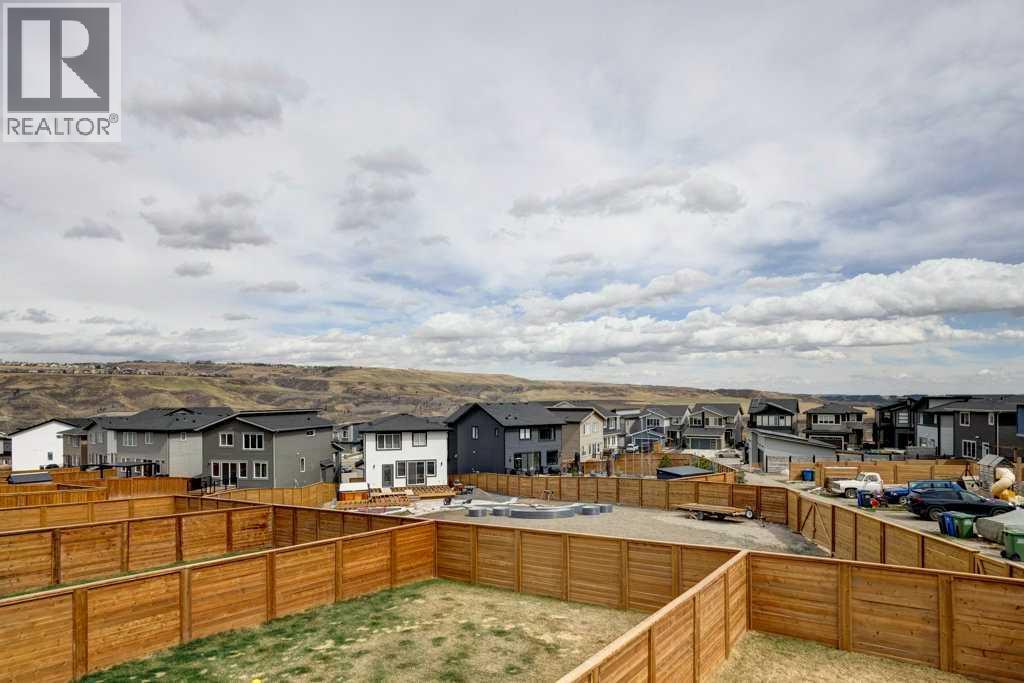 403 Precedence Hill, Cochrane, Alberta  T4C 2T7 - Photo 33 - A2215523