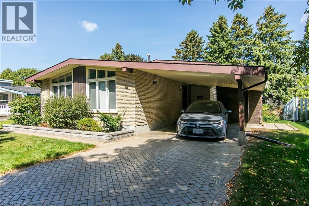 Property at 410 DUNVEGAN Drive image 3