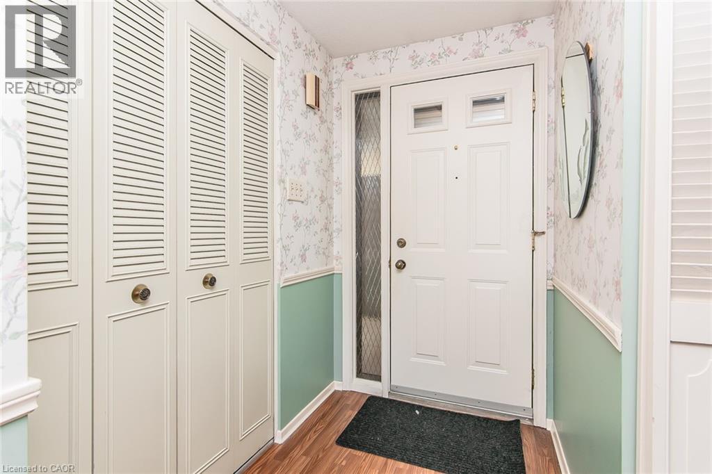 Property at 410 DUNVEGAN Drive image 5