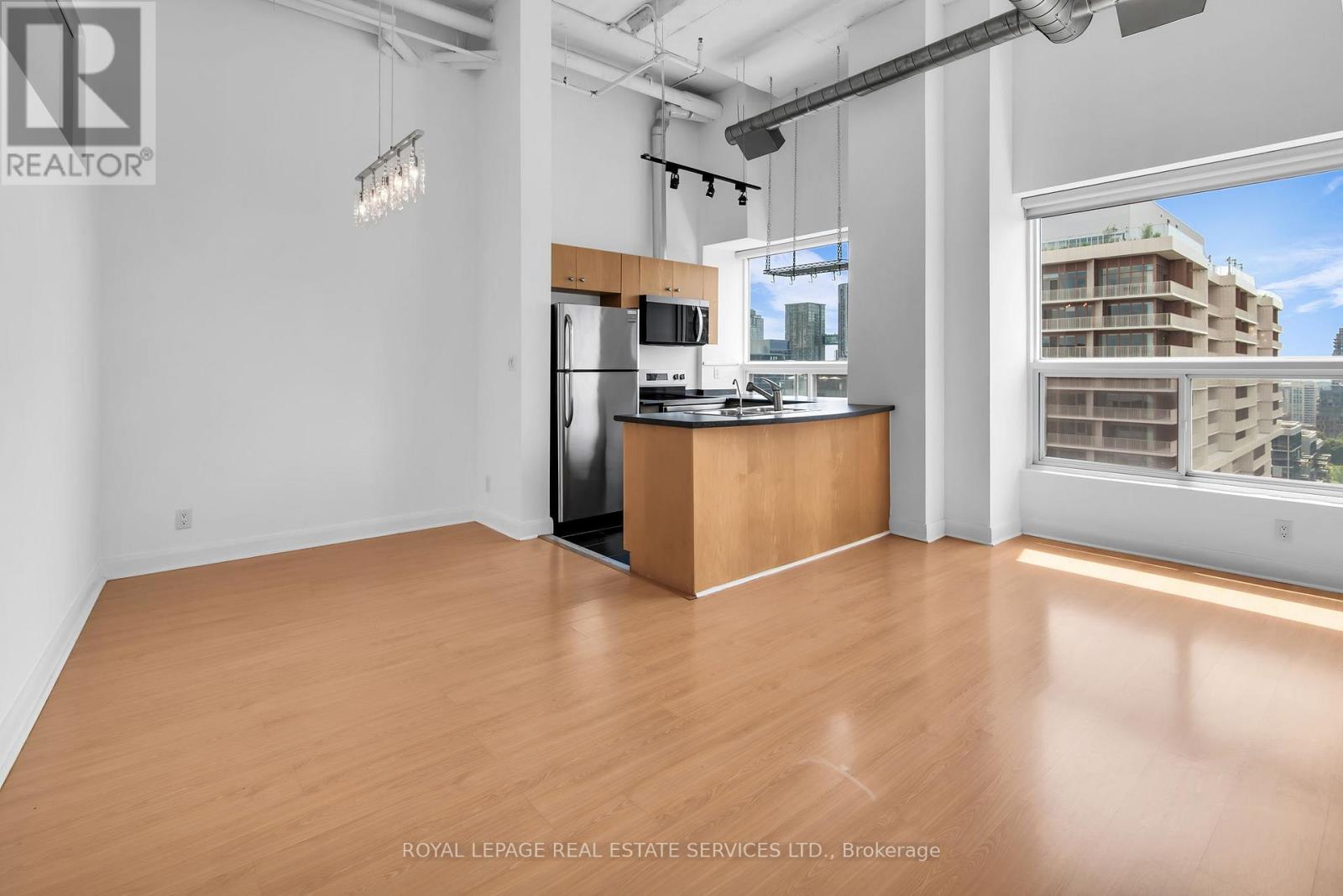 Ph13 - 700 King Street W, Toronto, Ontario  M5V 2Y6 - Photo 5 - C12398220