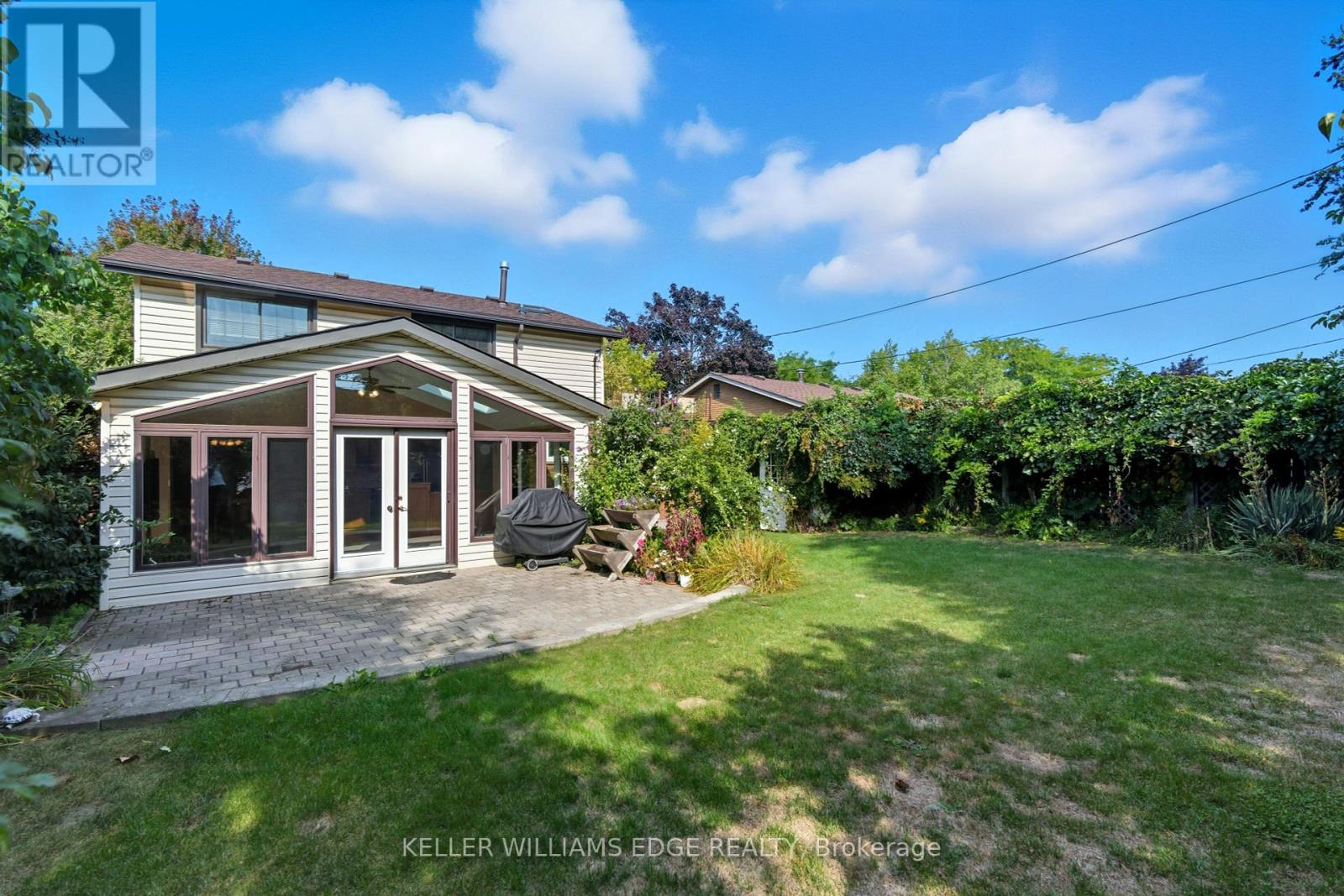 33 Goldfinch Road, Hamilton, Ontario  L9A 3W8 - Photo 41 - X12418138