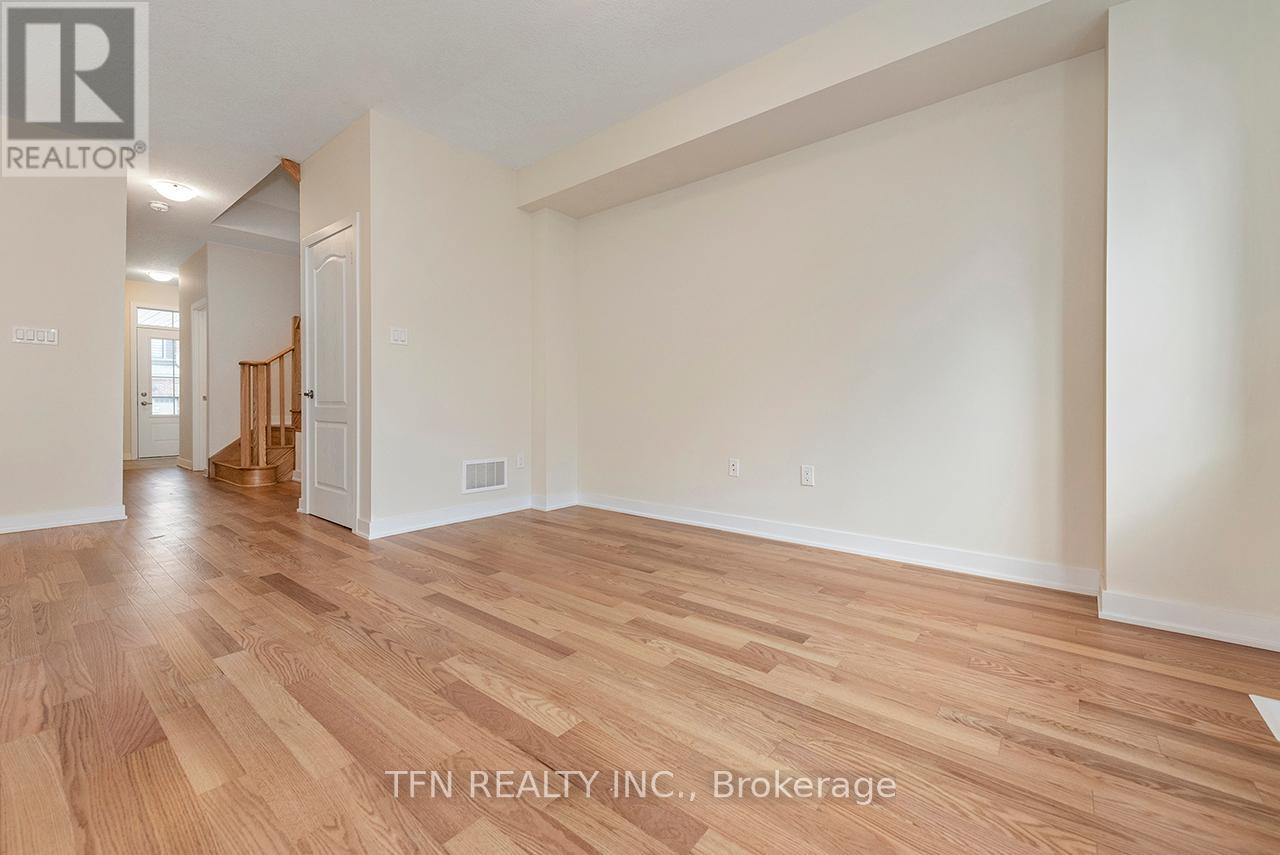 132 Eastbridge Avenue, Welland, Ontario  L3B 0M4 - Photo 22 - X12418146