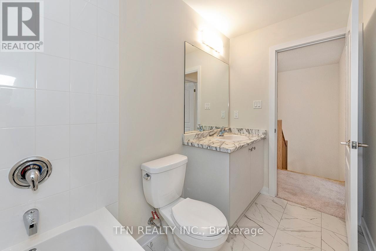 132 Eastbridge Avenue, Welland, Ontario  L3B 0M4 - Photo 38 - X12418146