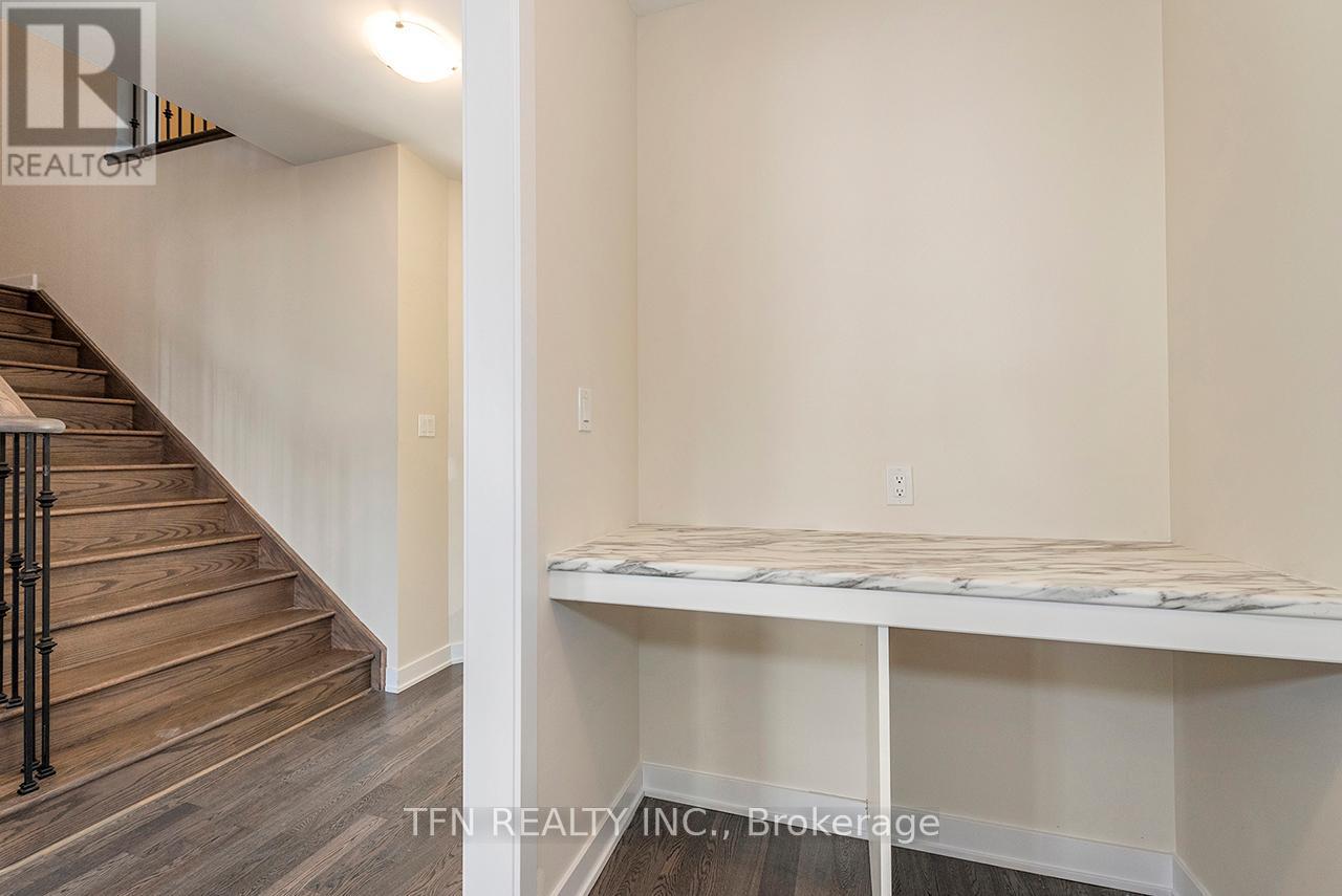 56 Downriver Drive, Welland, Ontario  L3B 0M4 - Photo 11 - X12418154