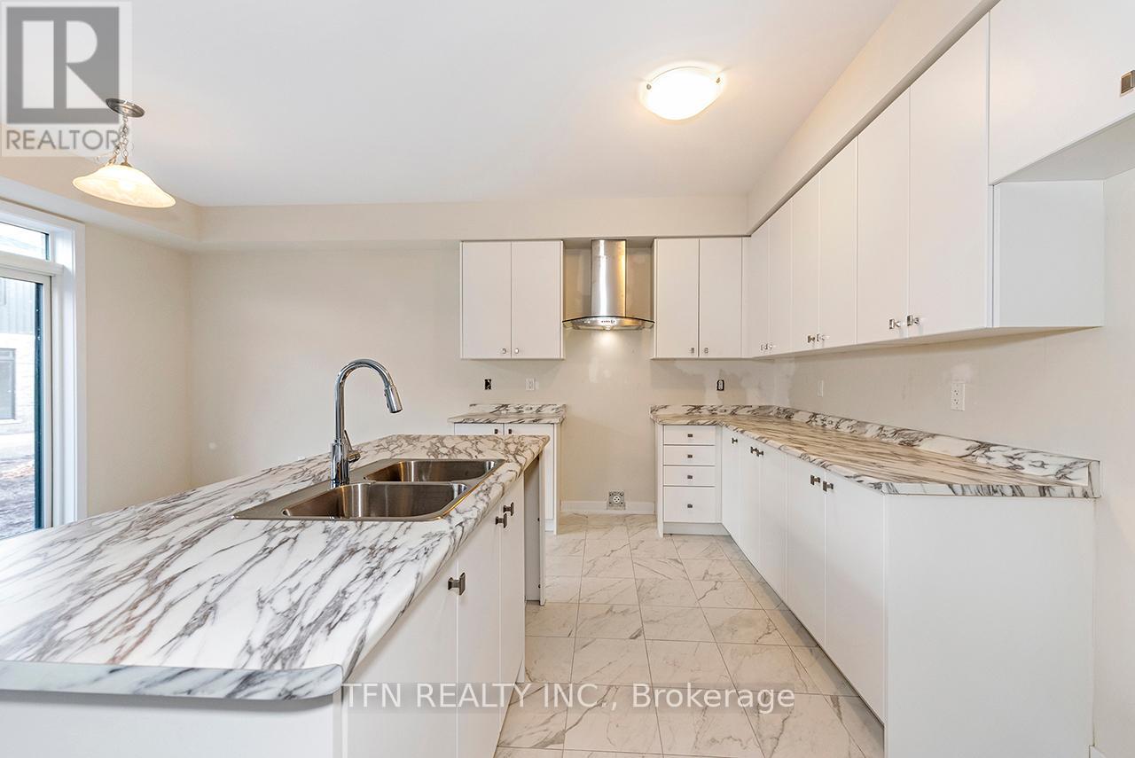 56 Downriver Drive, Welland, Ontario  L3B 0M4 - Photo 28 - X12418154