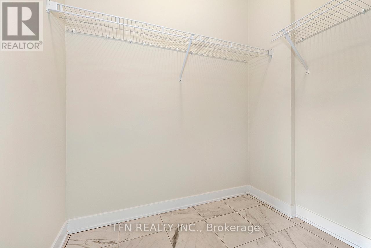 56 Downriver Drive, Welland, Ontario  L3B 0M4 - Photo 6 - X12418154