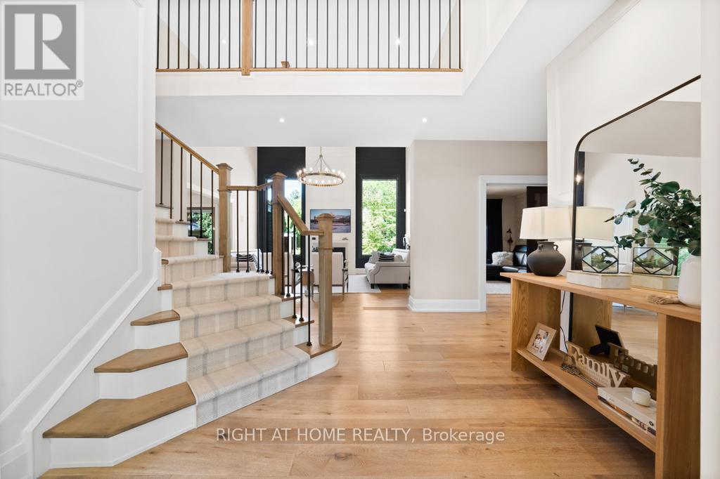 166 Foxridge Drive, Hamilton, Ontario  L9G 5B9 - Photo 6 - X12418160