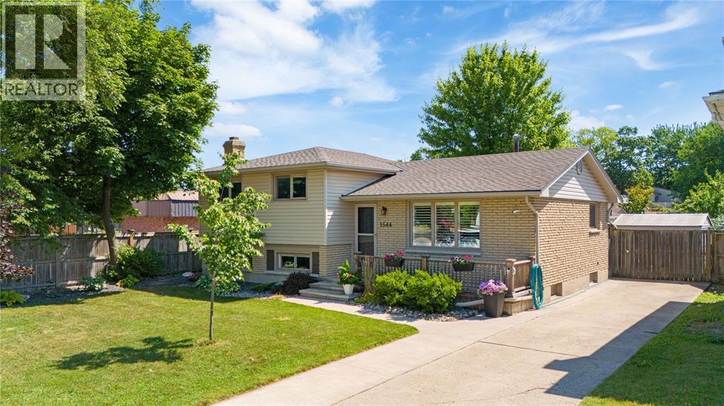 1544 Colborne Road, Sarnia, Ontario  N7V 3M4 - Photo 1 - 25024043