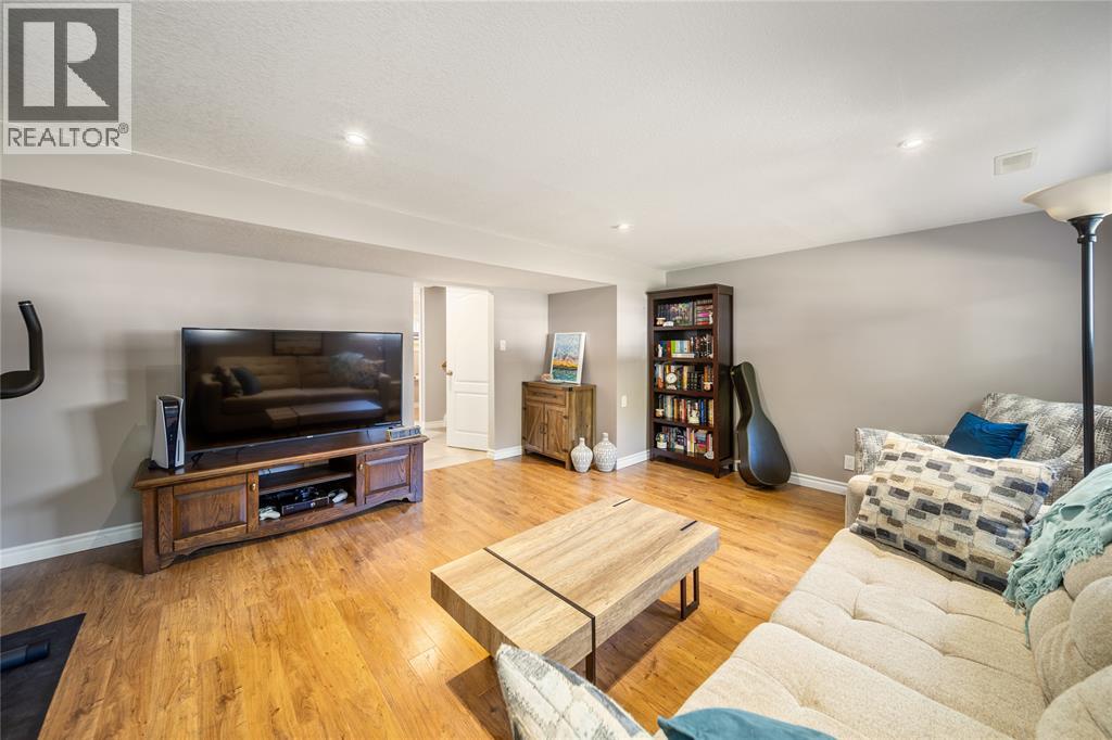 1544 Colborne Road, Sarnia, Ontario  N7V 3M4 - Photo 19 - 25024043