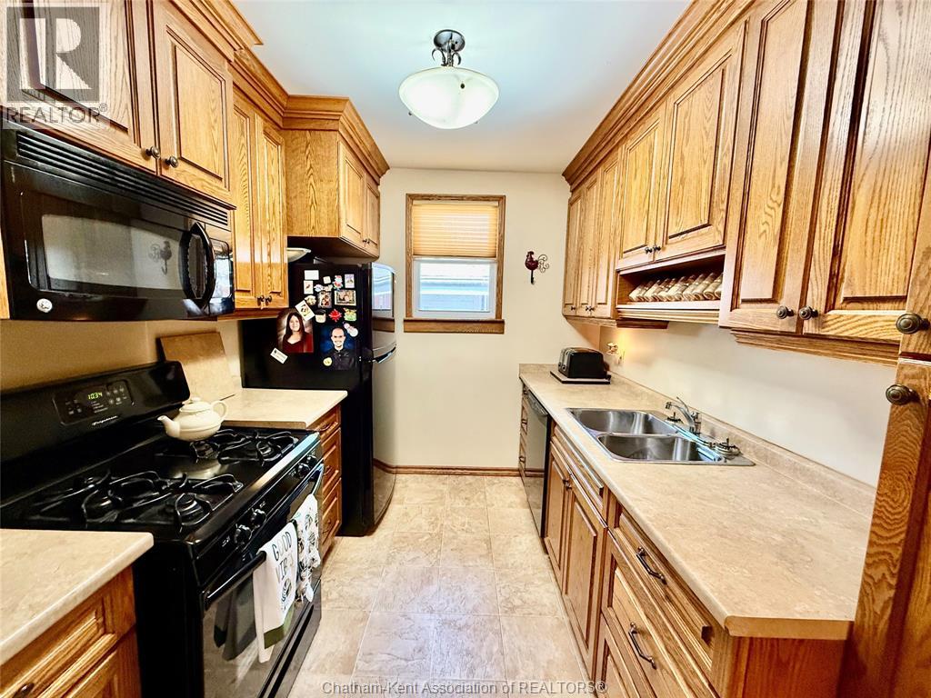 419 Emily Street, Wallaceburg, Ontario  N8A 4K4 - Photo 12 - 25024045