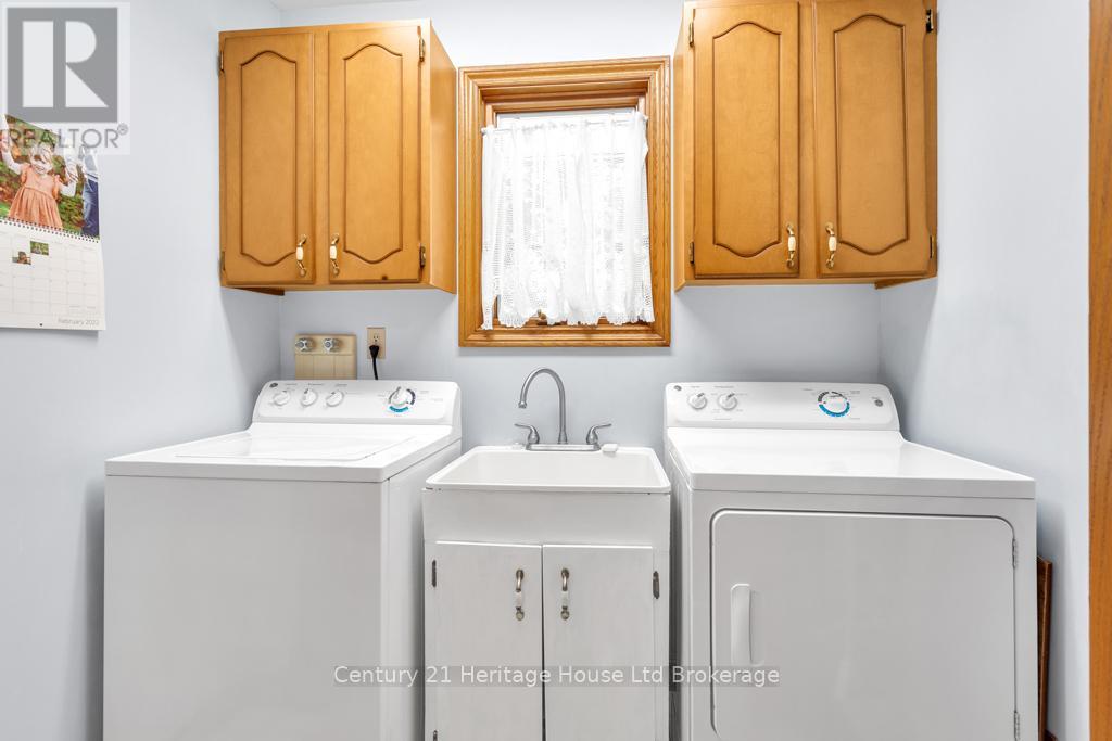 5 Thomas Avenue, Tillsonburg, Ontario  N4G 5K8 - Photo 18 - X12418302