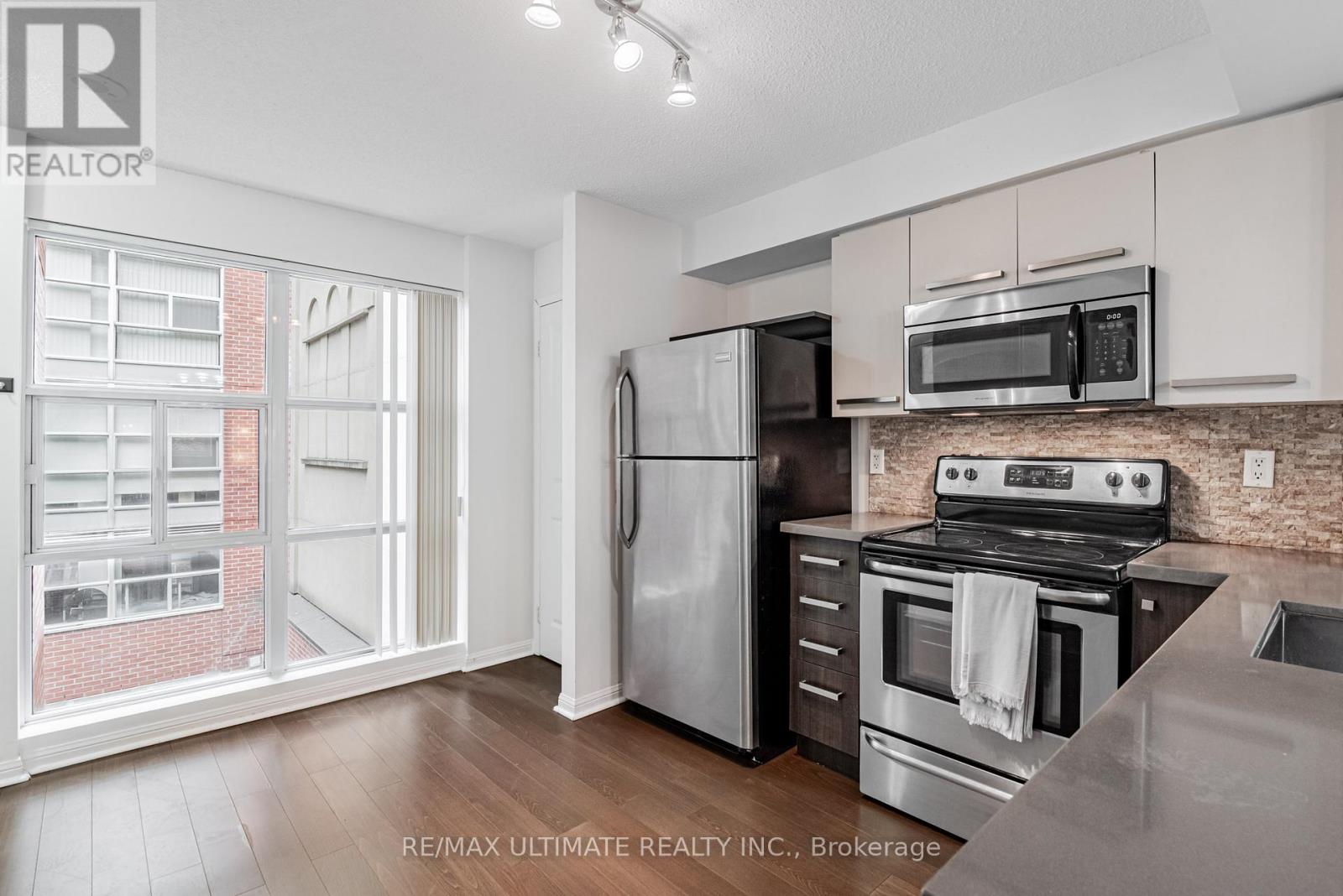 311 - 11 St Joseph Street, Toronto, Ontario  M4Y 3G4 - Photo 5 - C12418163
