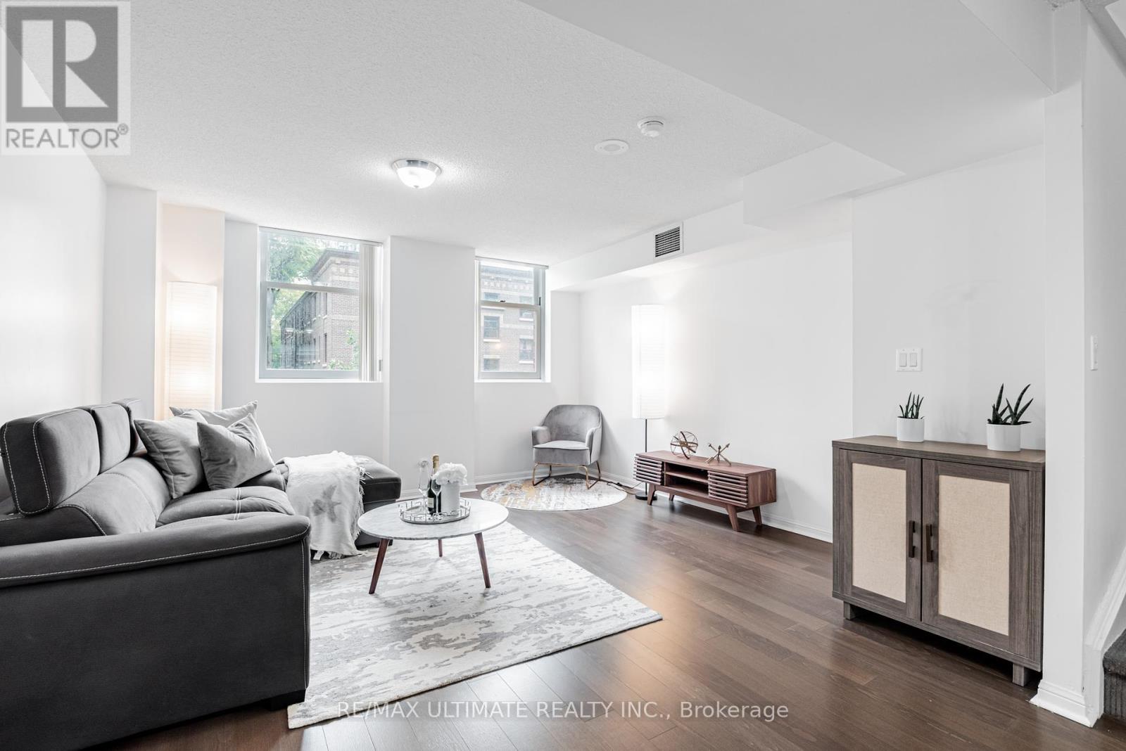 311 - 11 St Joseph Street, Toronto, Ontario  M4Y 3G4 - Photo 9 - C12418163