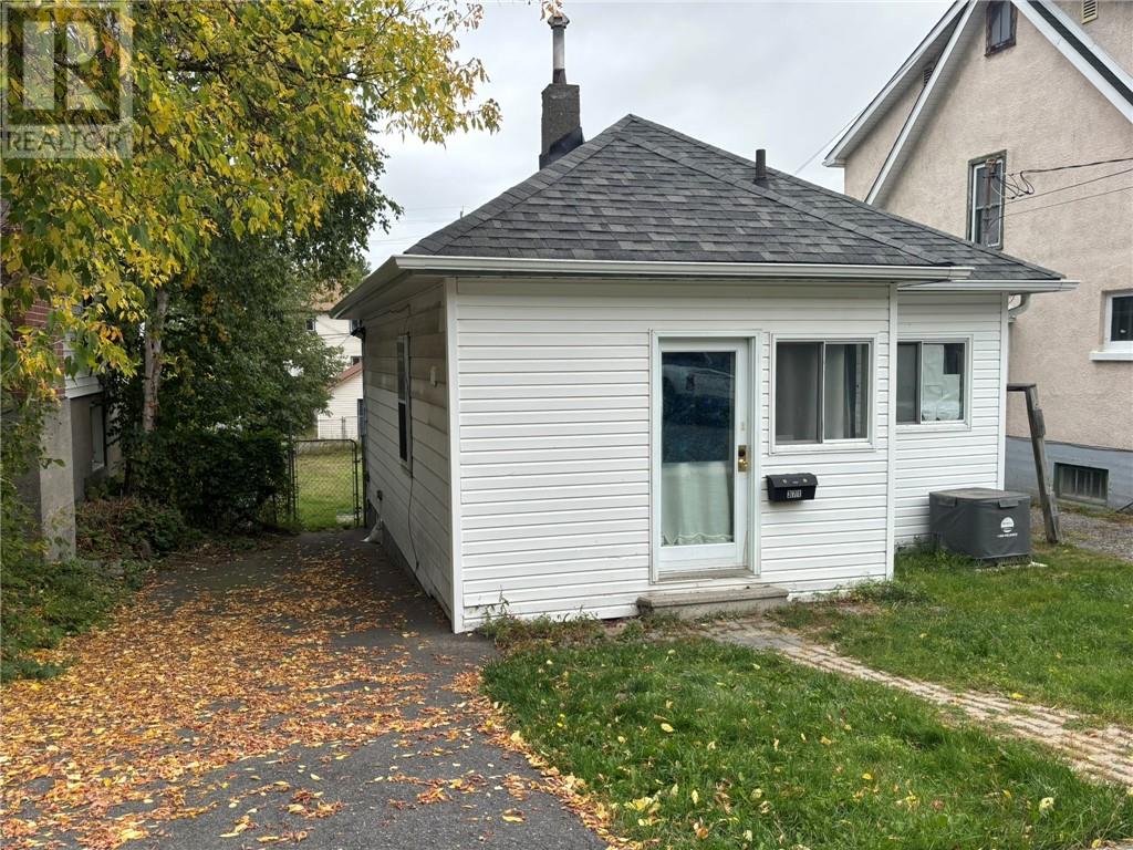 371 Morin Avenue, Sudbury, Ontario  P3C 5A4 - Photo 2 - 2124753