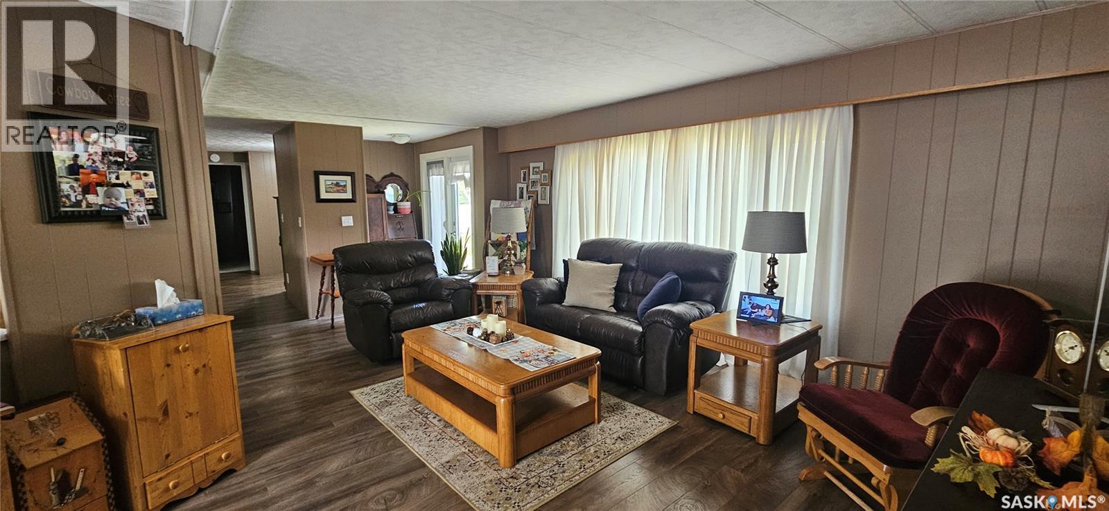 1204 Dominion Street, Vanguard, Saskatchewan  S0N 2V0 - Photo 8 - SK018996