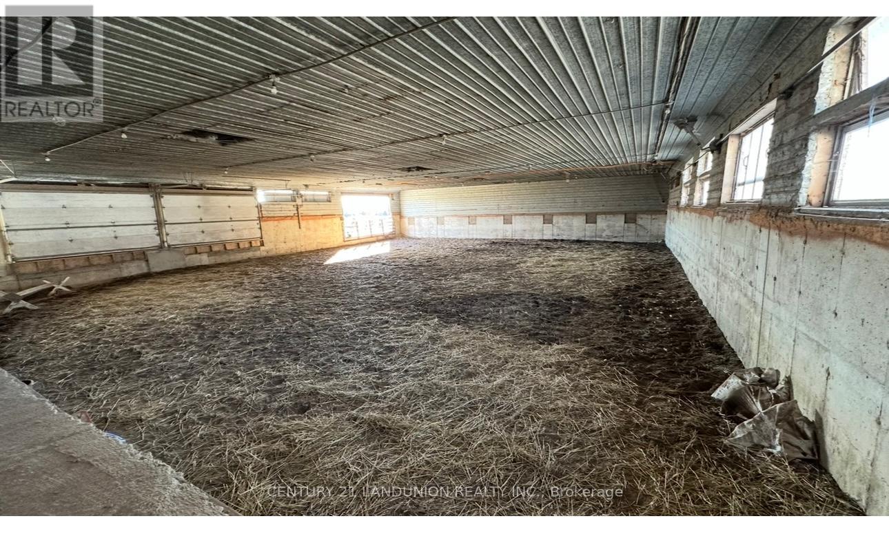 4261 Bloomington Road, Whitchurch-Stouffville, Ontario  L4A 3Y6 - Photo 5 - N12379782