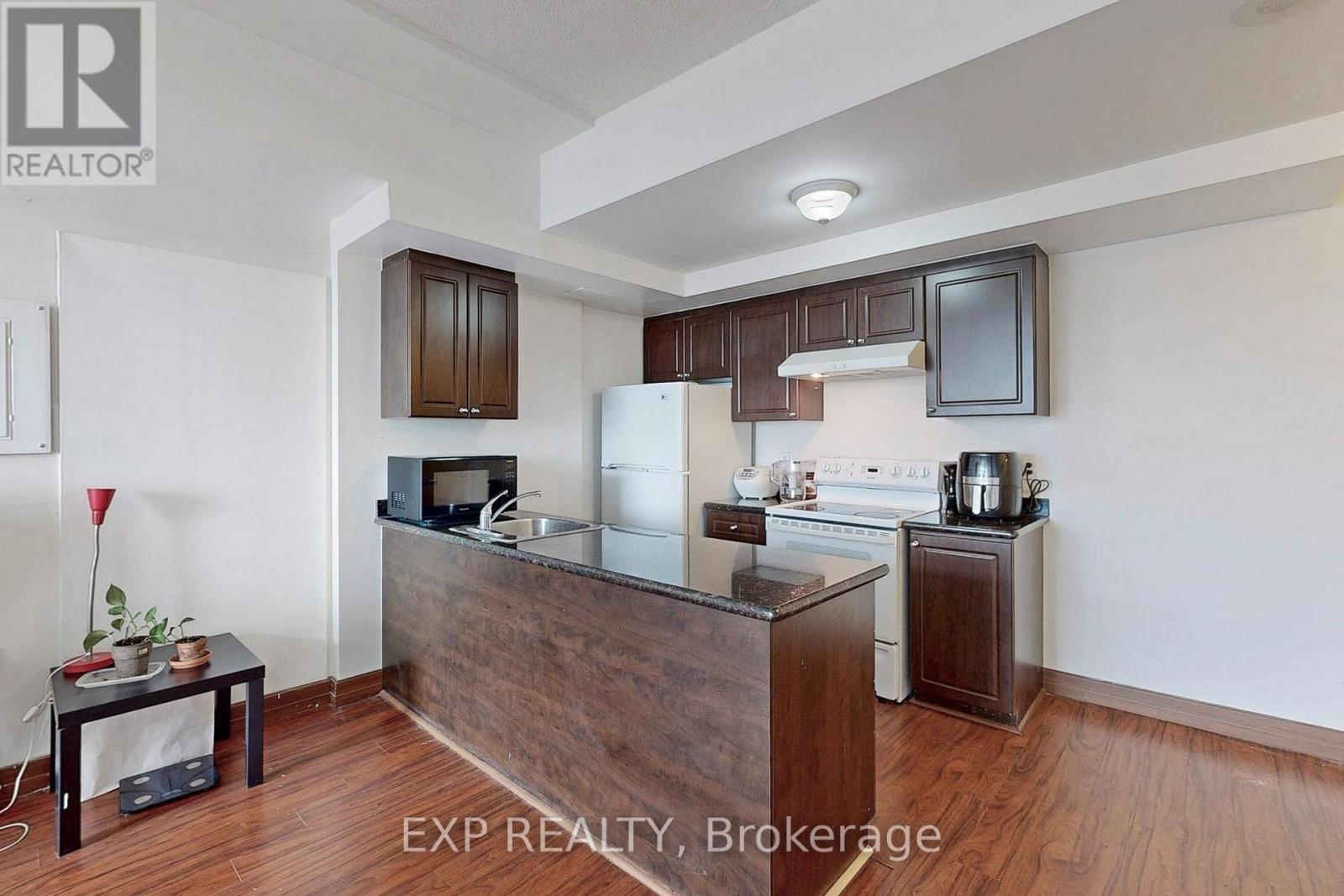 Ph6 - 15 Maplewood Avenue, Toronto, Ontario  M6C 4B4 - Photo 10 - C12418182