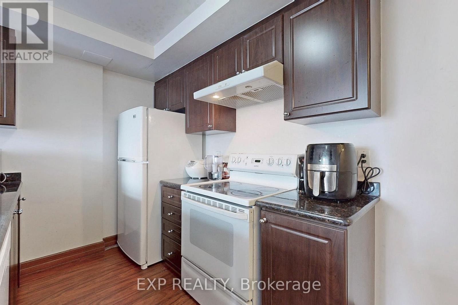 Ph6 - 15 Maplewood Avenue, Toronto, Ontario  M6C 4B4 - Photo 12 - C12418182