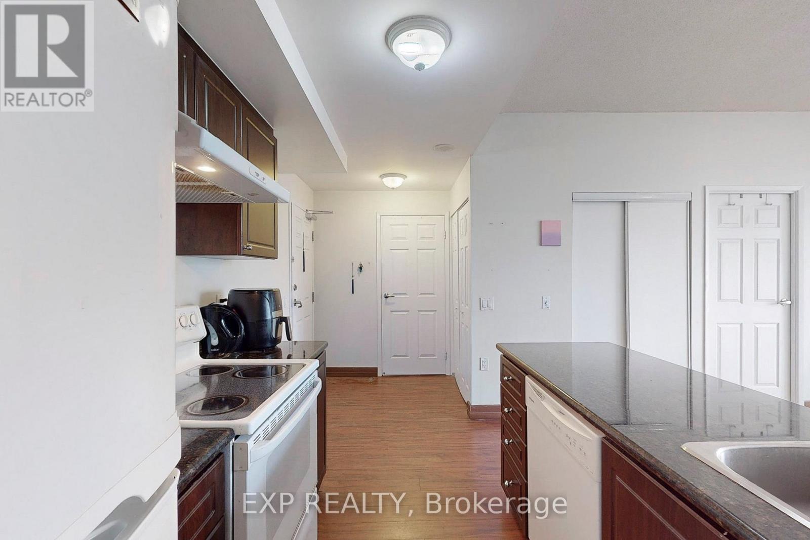 Ph6 - 15 Maplewood Avenue, Toronto, Ontario  M6C 4B4 - Photo 13 - C12418182