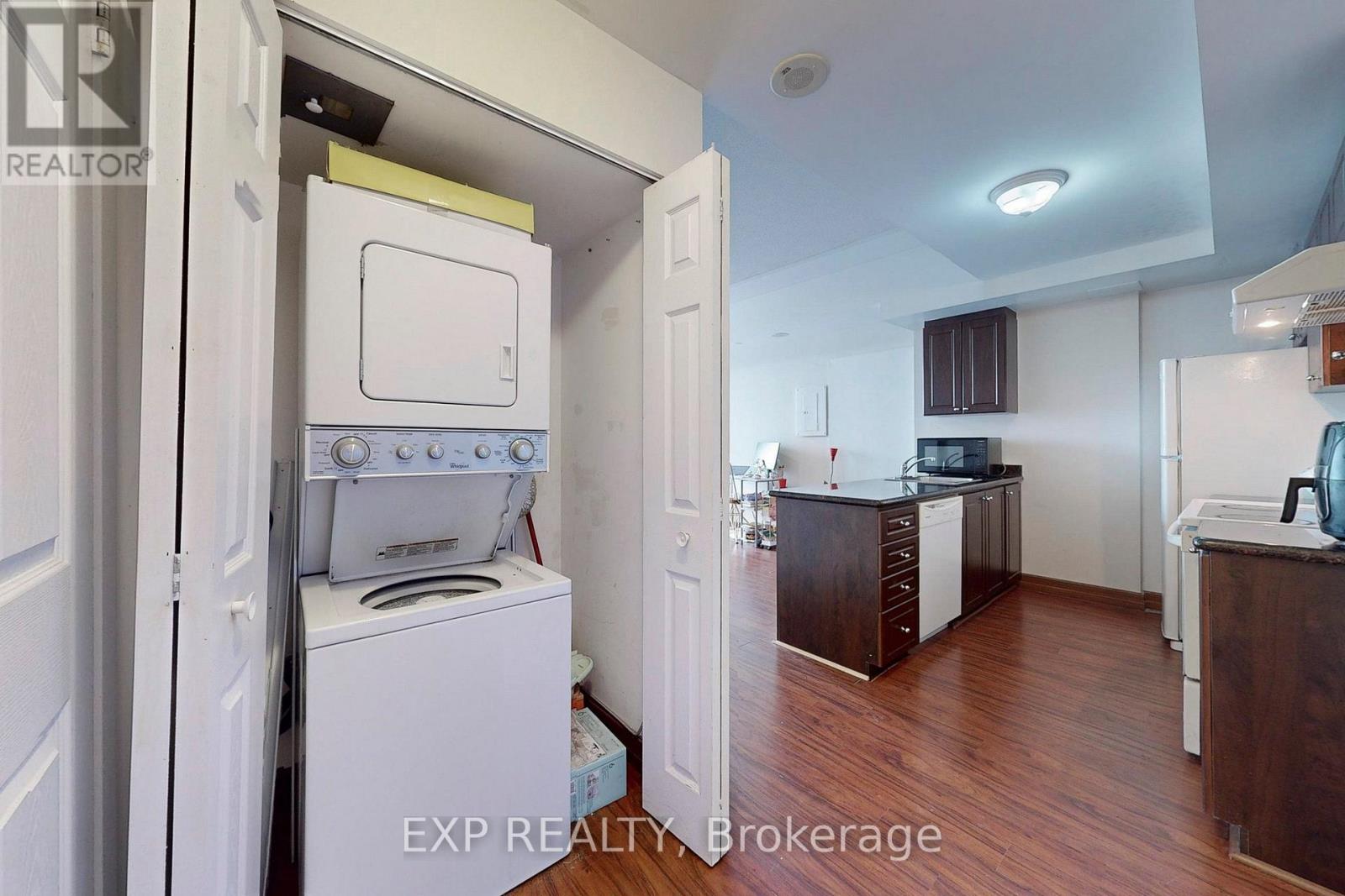 Ph6 - 15 Maplewood Avenue, Toronto, Ontario  M6C 4B4 - Photo 19 - C12418182