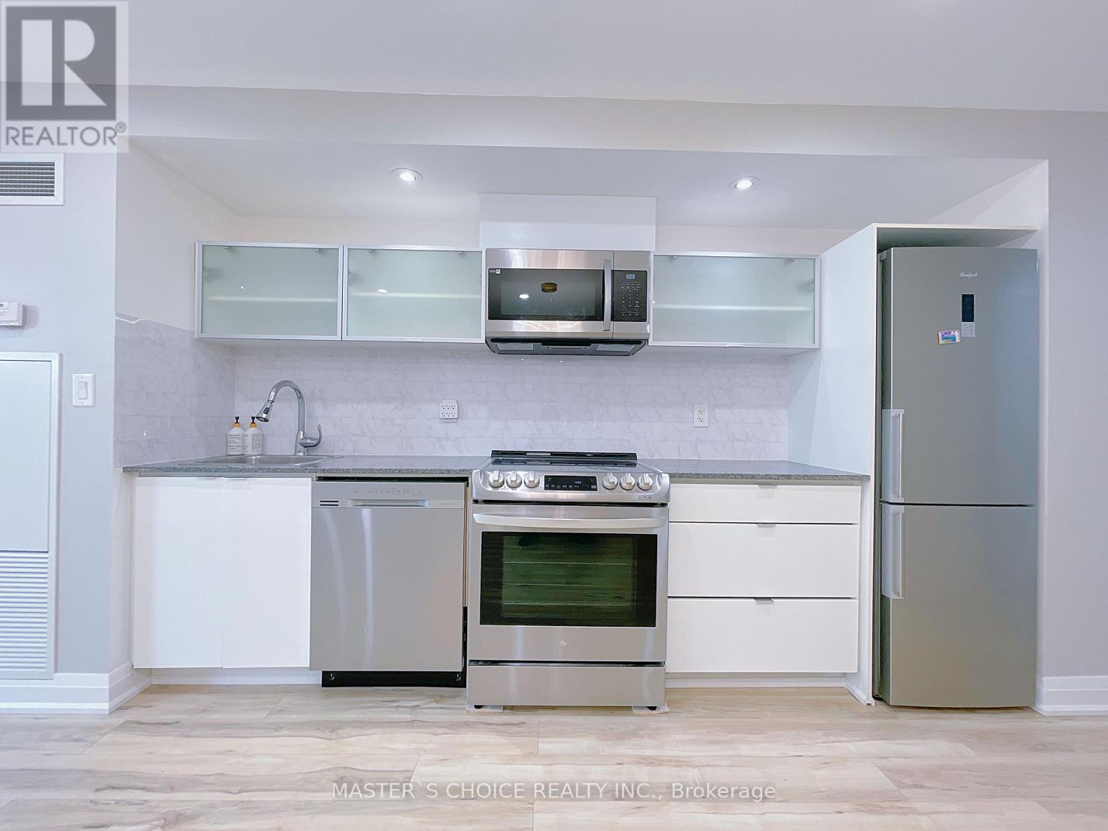 220 - 4k Spadina Avenue, Toronto, Ontario  M5V 3Y9 - Photo 7 - C12418213