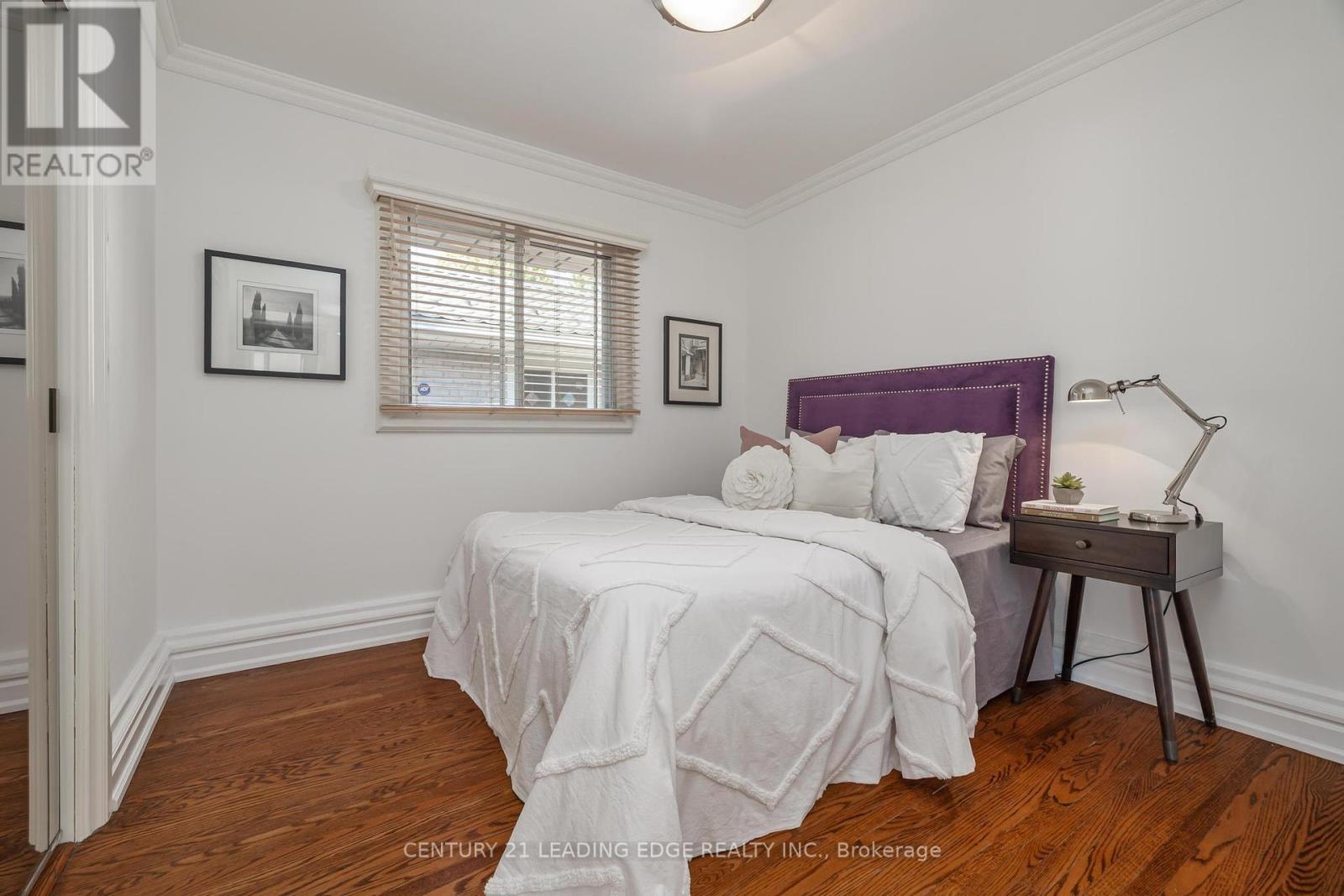 26 Elvaston Drive, Toronto, Ontario  M4A 1M9 - Photo 14 - C12418251