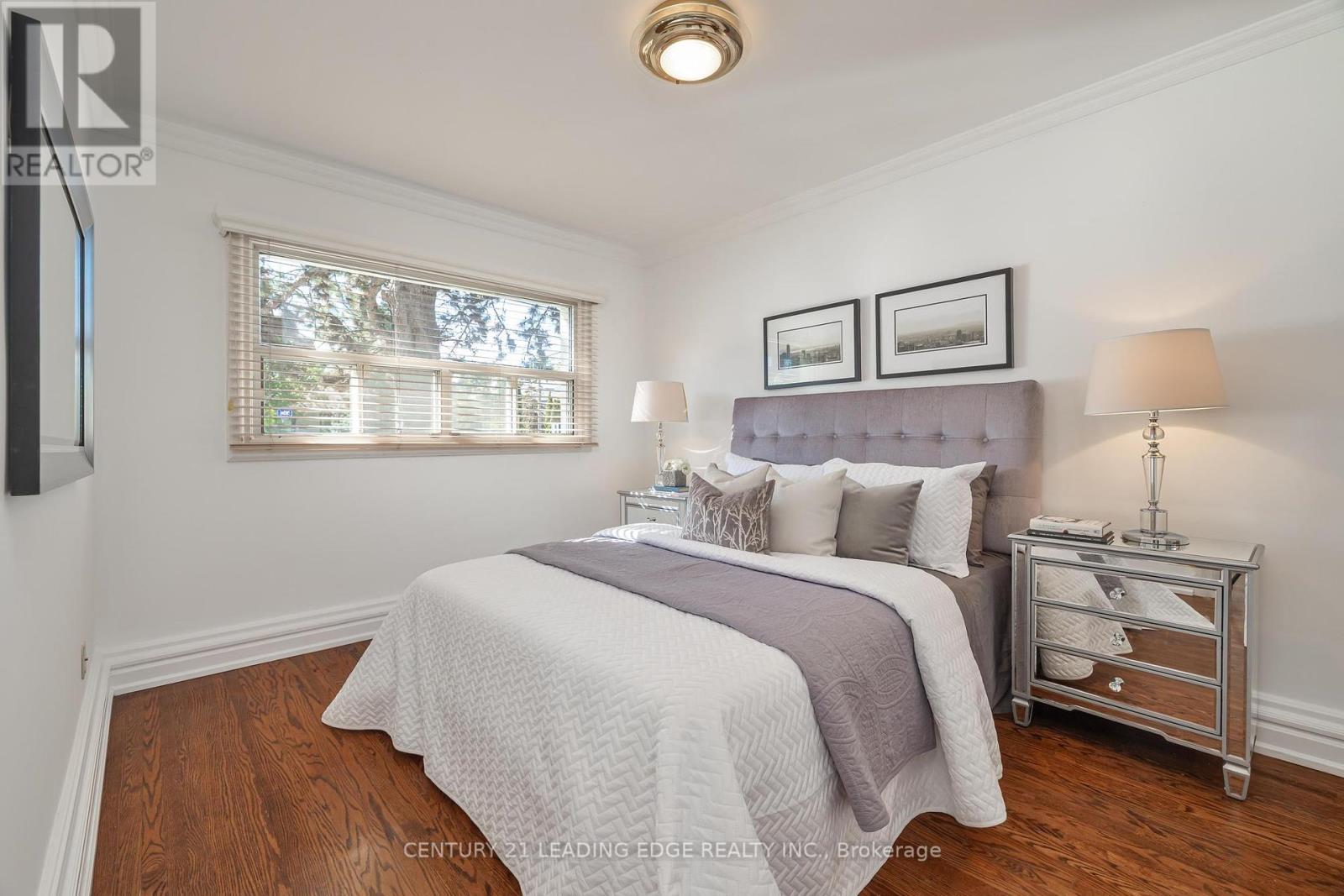 26 Elvaston Drive, Toronto, Ontario  M4A 1M9 - Photo 16 - C12418251
