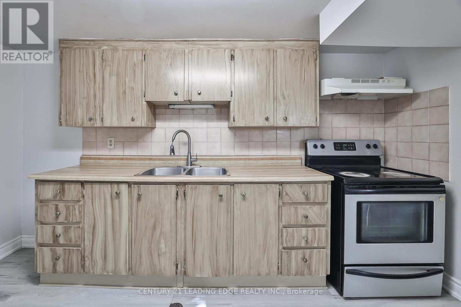 26 Elvaston Drive, Toronto, Ontario  M4A 1M9 - Photo 31 - C12418251
