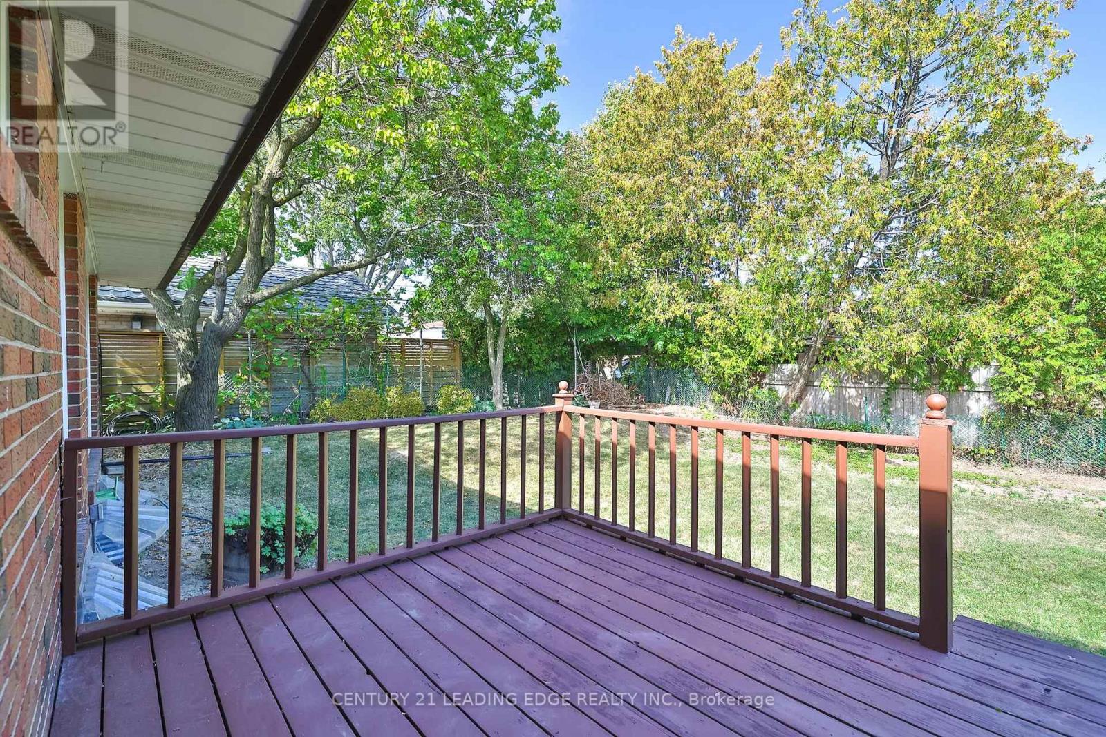 26 Elvaston Drive, Toronto, Ontario  M4A 1M9 - Photo 39 - C12418251