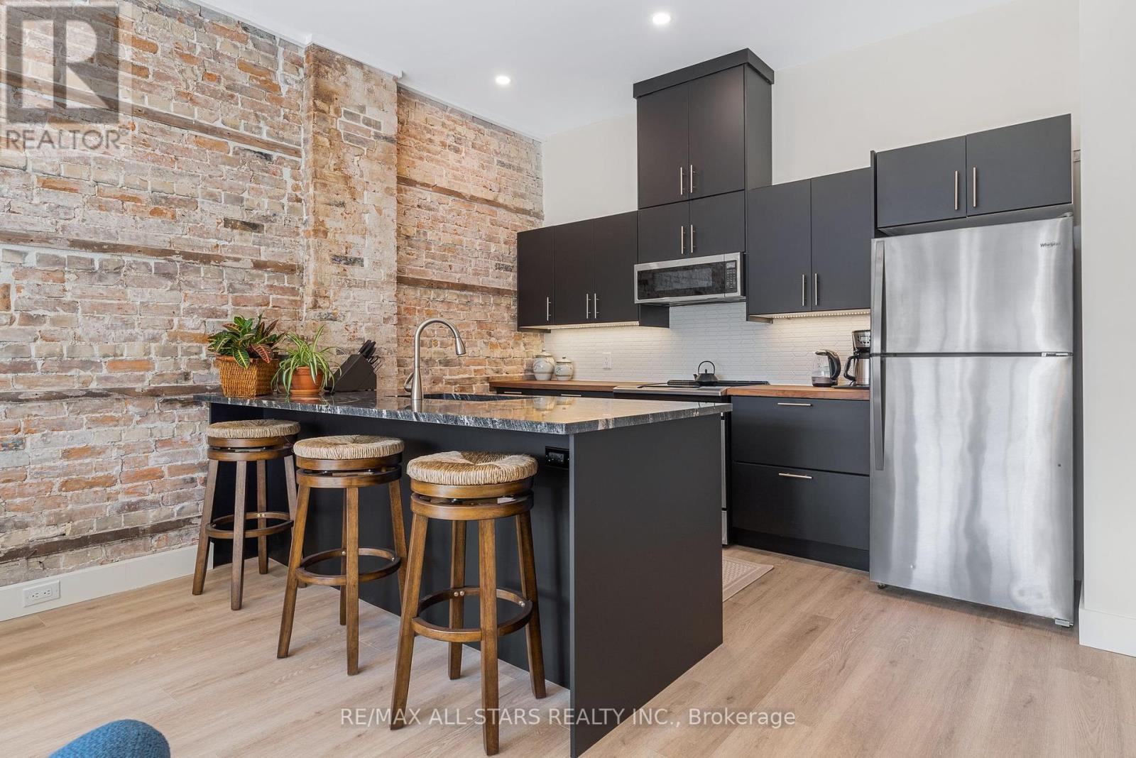 2a - 61 Colborne Street, Kawartha Lakes, Ontario  K0M 1N0 - Photo 12 - X12366011