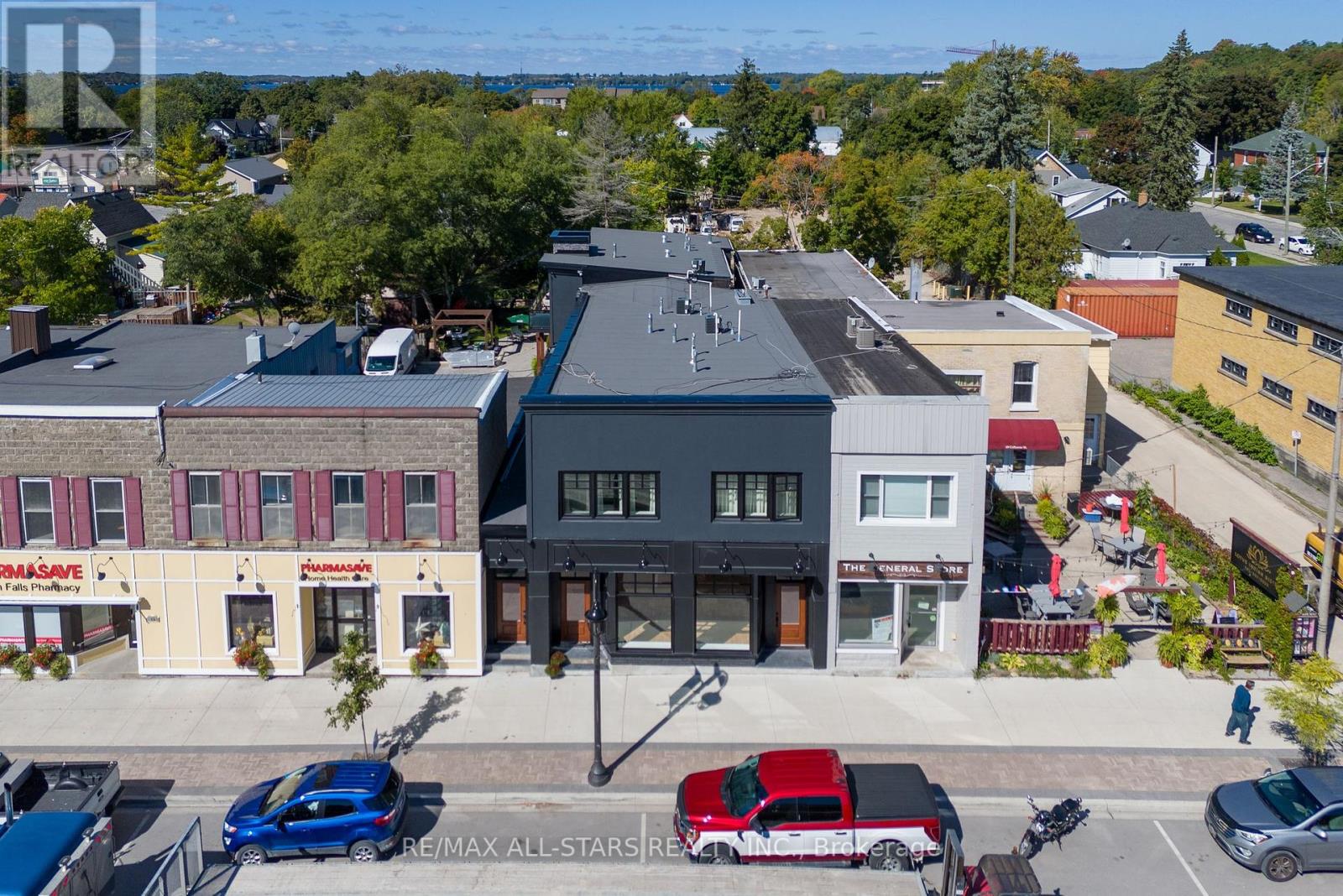 2a - 61 Colborne Street, Kawartha Lakes, Ontario  K0M 1N0 - Photo 4 - X12366011