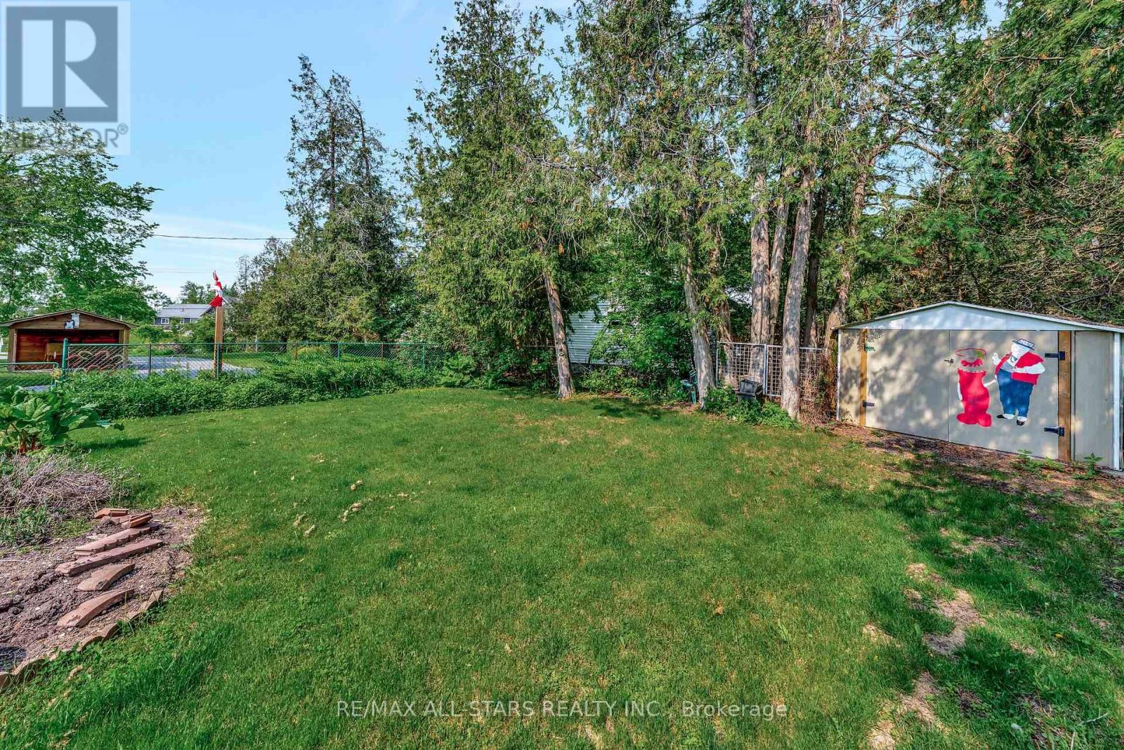 14 Wychwood Drive E, Kawartha Lakes, Ontario  K0M 1N0 - Photo 38 - X12384885