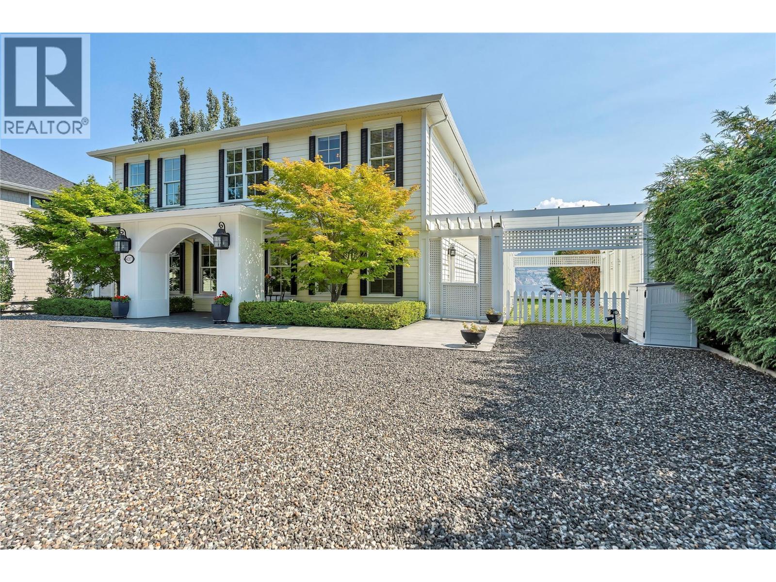 4217 WILLIAMS Avenue Summerland Photo 2