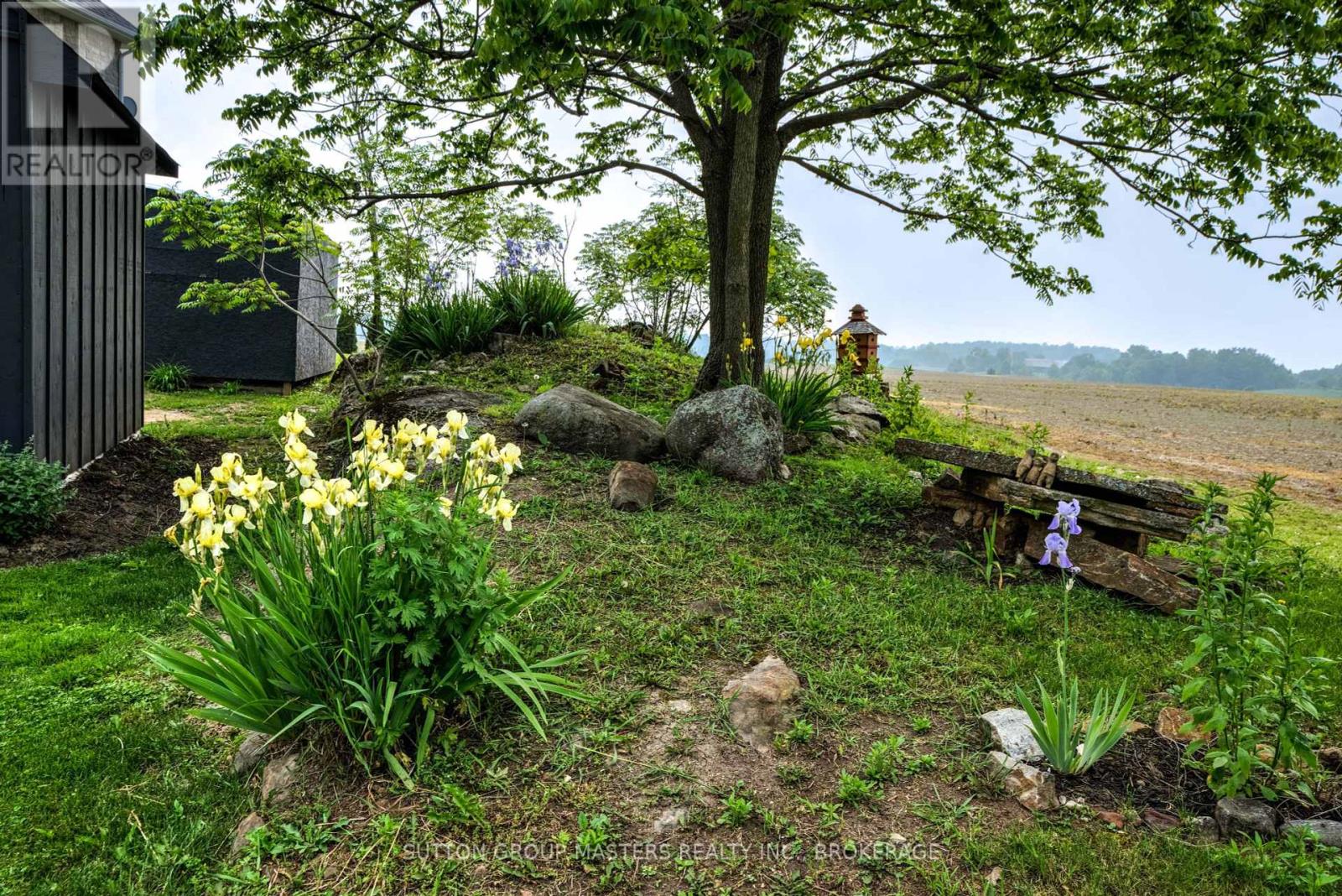 302 Greens Road, Leeds And The Thousand Islands, Ontario  K0H 2N0 - Photo 2 - X12418370