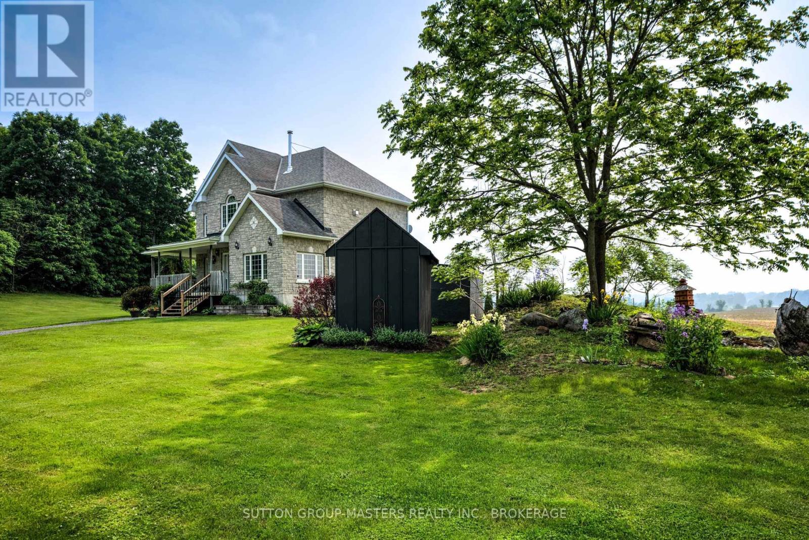 302 Greens Road, Leeds And The Thousand Islands, Ontario  K0H 2N0 - Photo 4 - X12418370