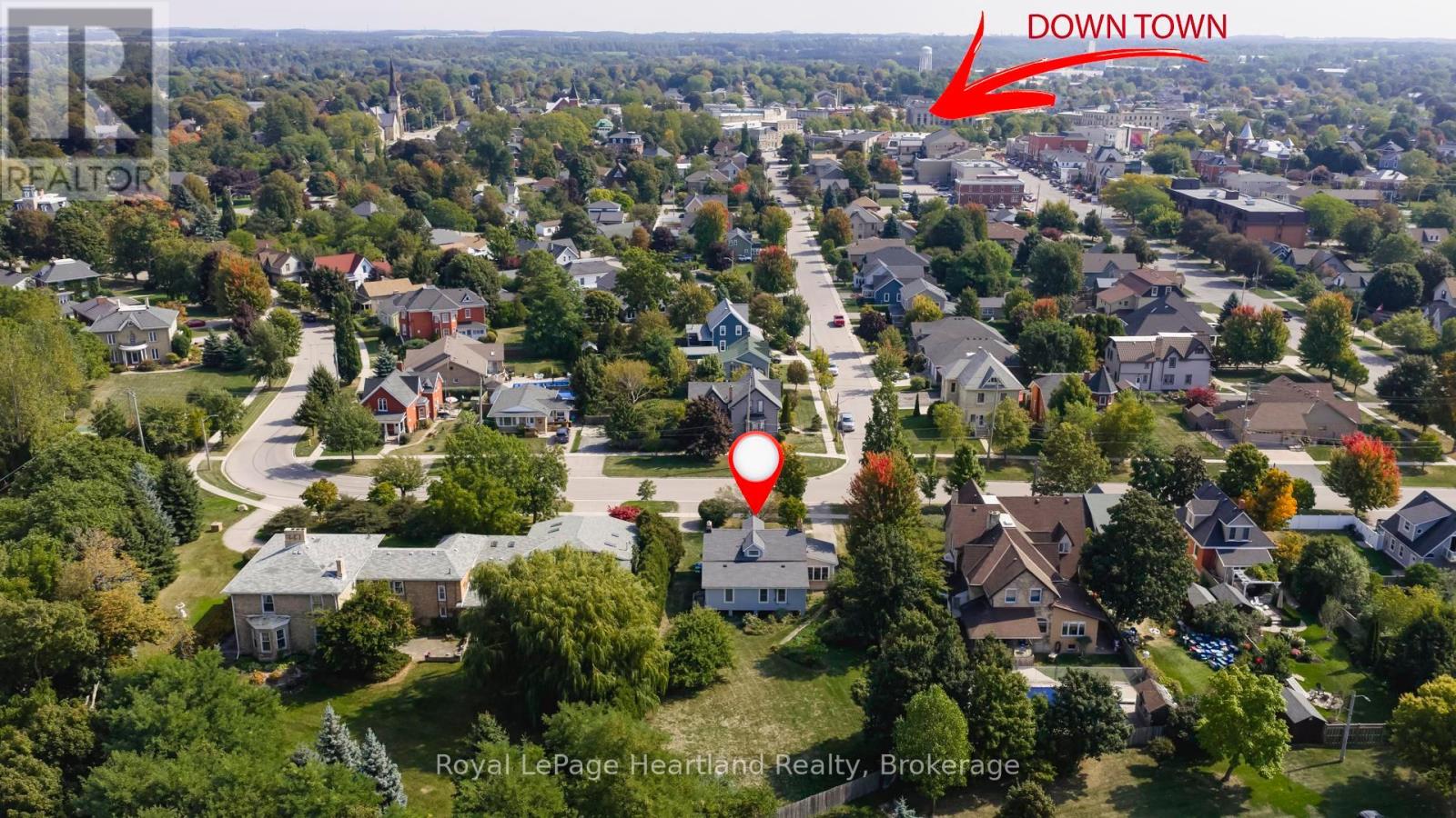 25 Wellington Street N, Goderich, Ontario  N7A 2W6 - Photo 2 - X12418355