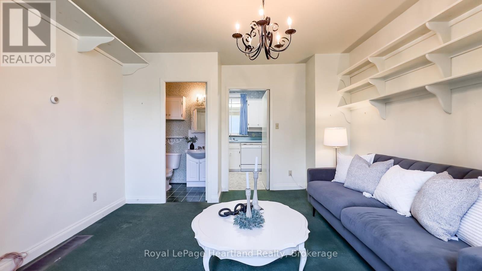 25 Wellington Street N, Goderich, Ontario  N7A 2W6 - Photo 7 - X12418355