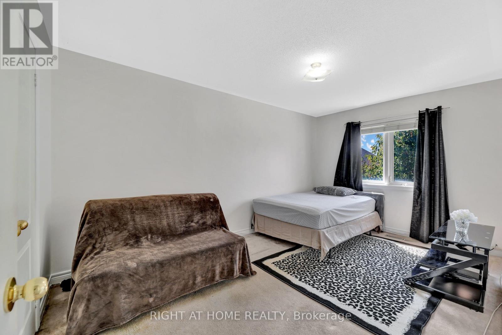 62 Martini Drive, Richmond Hill, Ontario  L4S 2T7 - Photo 25 - N12418179