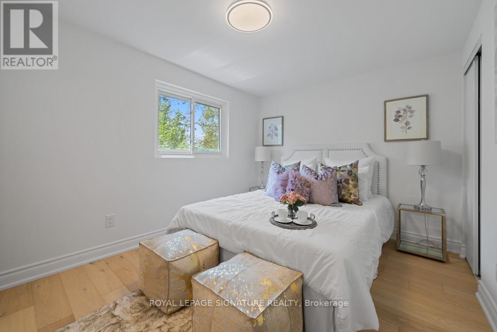 227 Thoms Crescent, Newmarket, Ontario  L3Y 1C9 - Photo 12 - N12418187