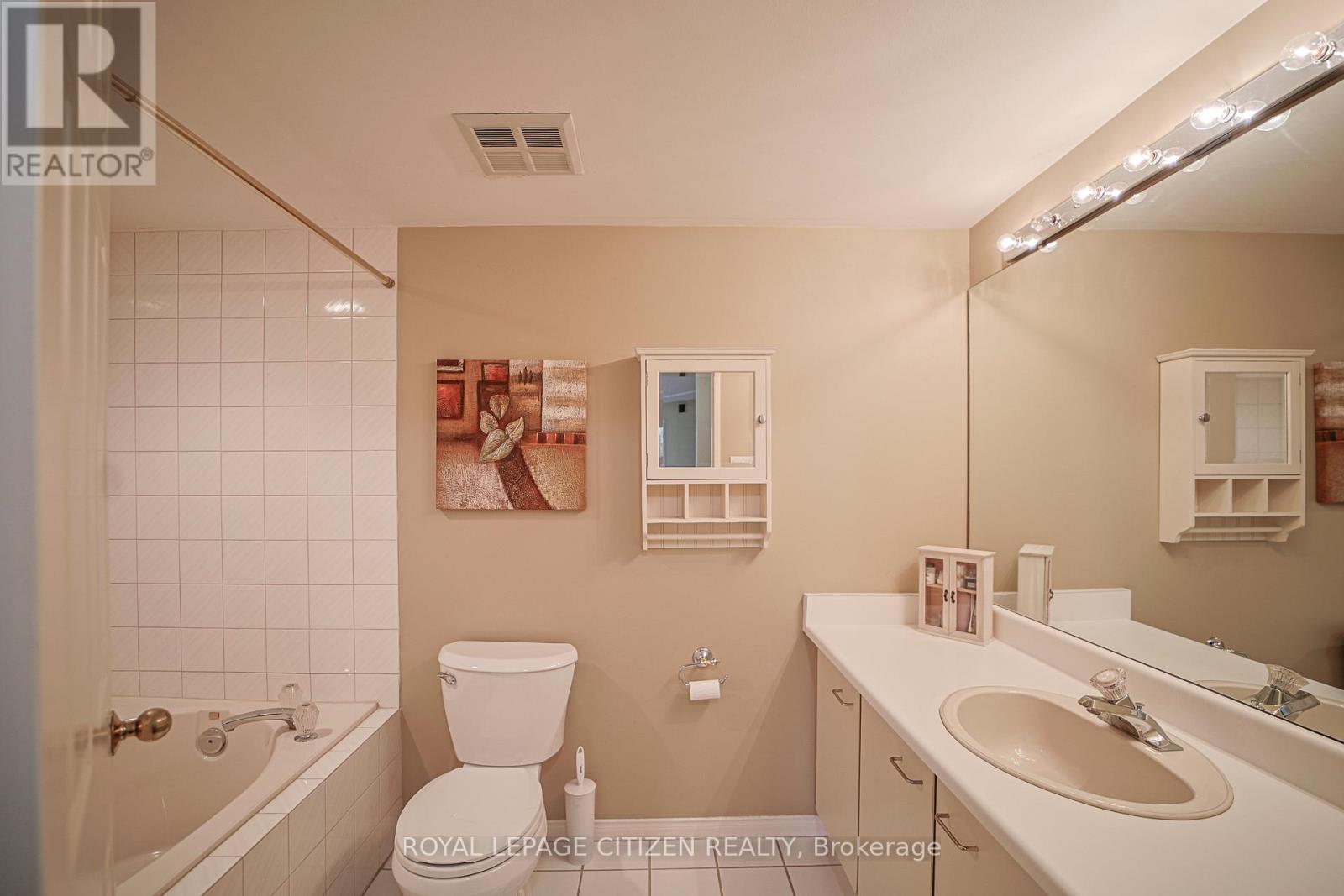 217 - 100 Arbors Lane, Vaughan, Ontario  L4L 7G4 - Photo 22 - N12418281