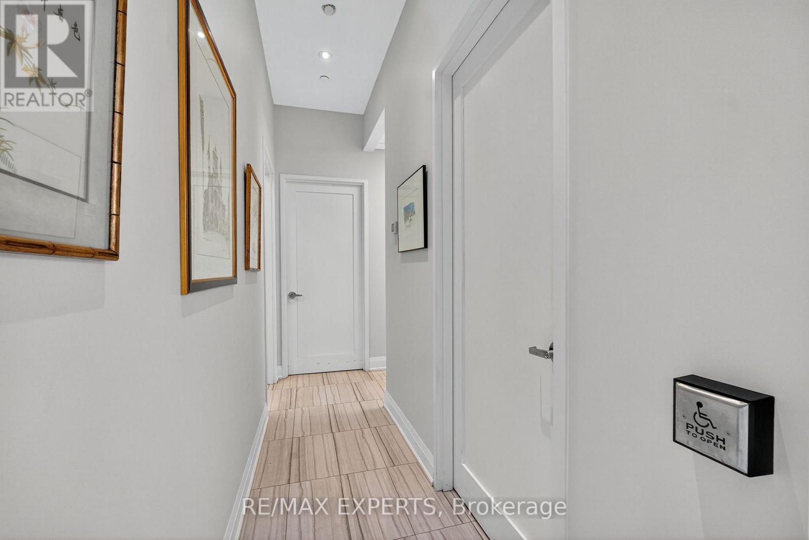 6 - 12 Woodstream Boulevard, Vaughan, Ontario  L4L 8C3 - Photo 25 - N12418284