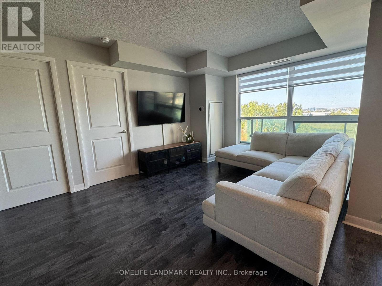 # 622 - 75 Norman Bethune Avenue E, Richmond Hill, Ontario  L4B 0B6 - Photo 12 - N12418285