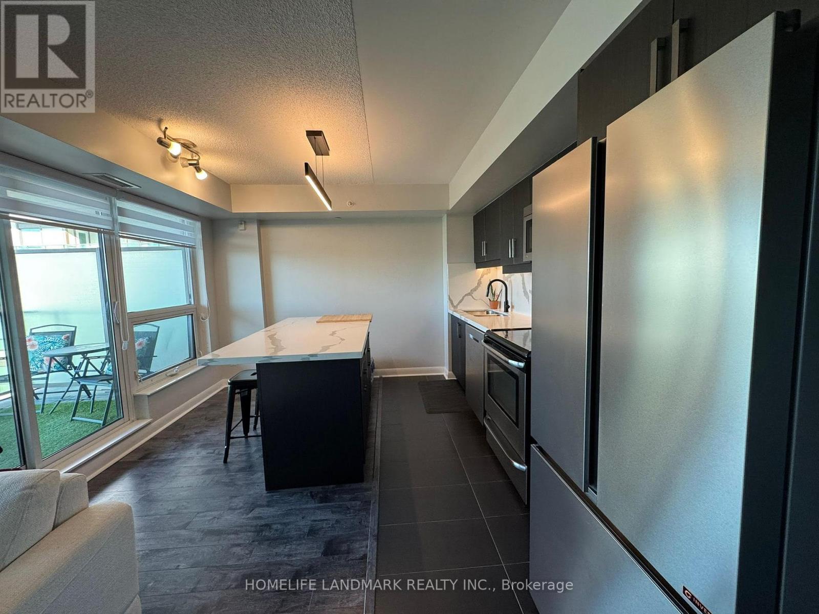 # 622 - 75 Norman Bethune Avenue E, Richmond Hill, Ontario  L4B 0B6 - Photo 13 - N12418285